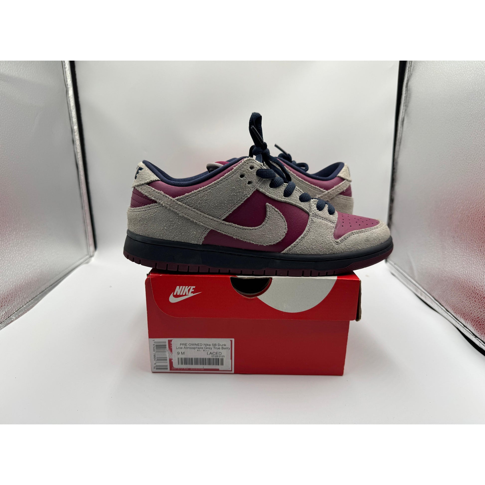 PRE OWNED Nike SB Dunk Low Atmosphere Grey True Berry No Box