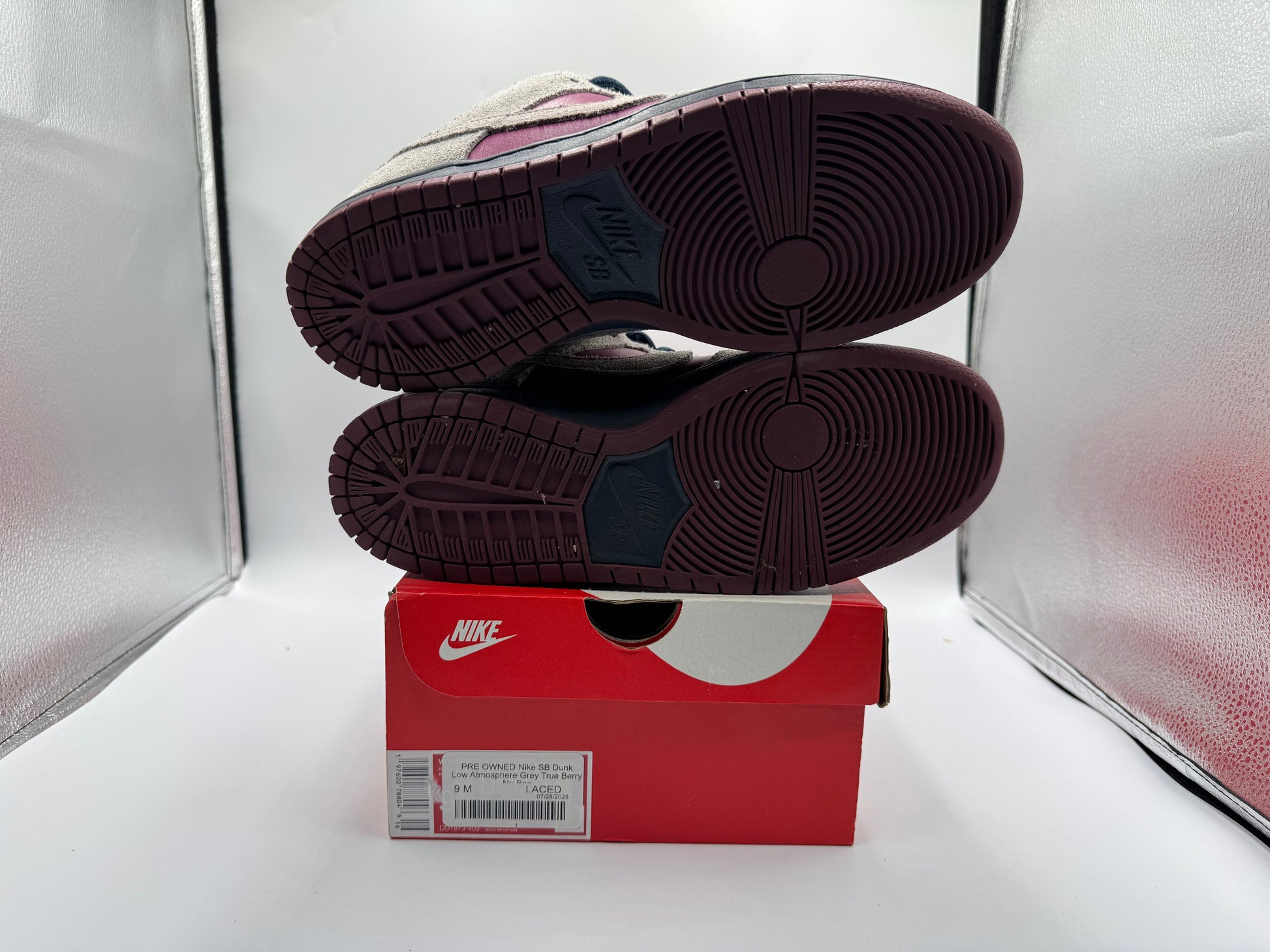 PRE OWNED Nike SB Dunk Low Atmosphere Grey True Berry No Box