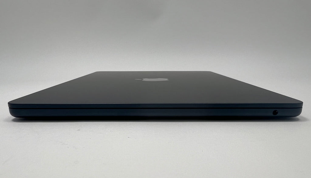 MacBook Air (2022) 13-inch – Apple M2 10-Core GPU – 16GB RAM 512GB SSD | Midnight