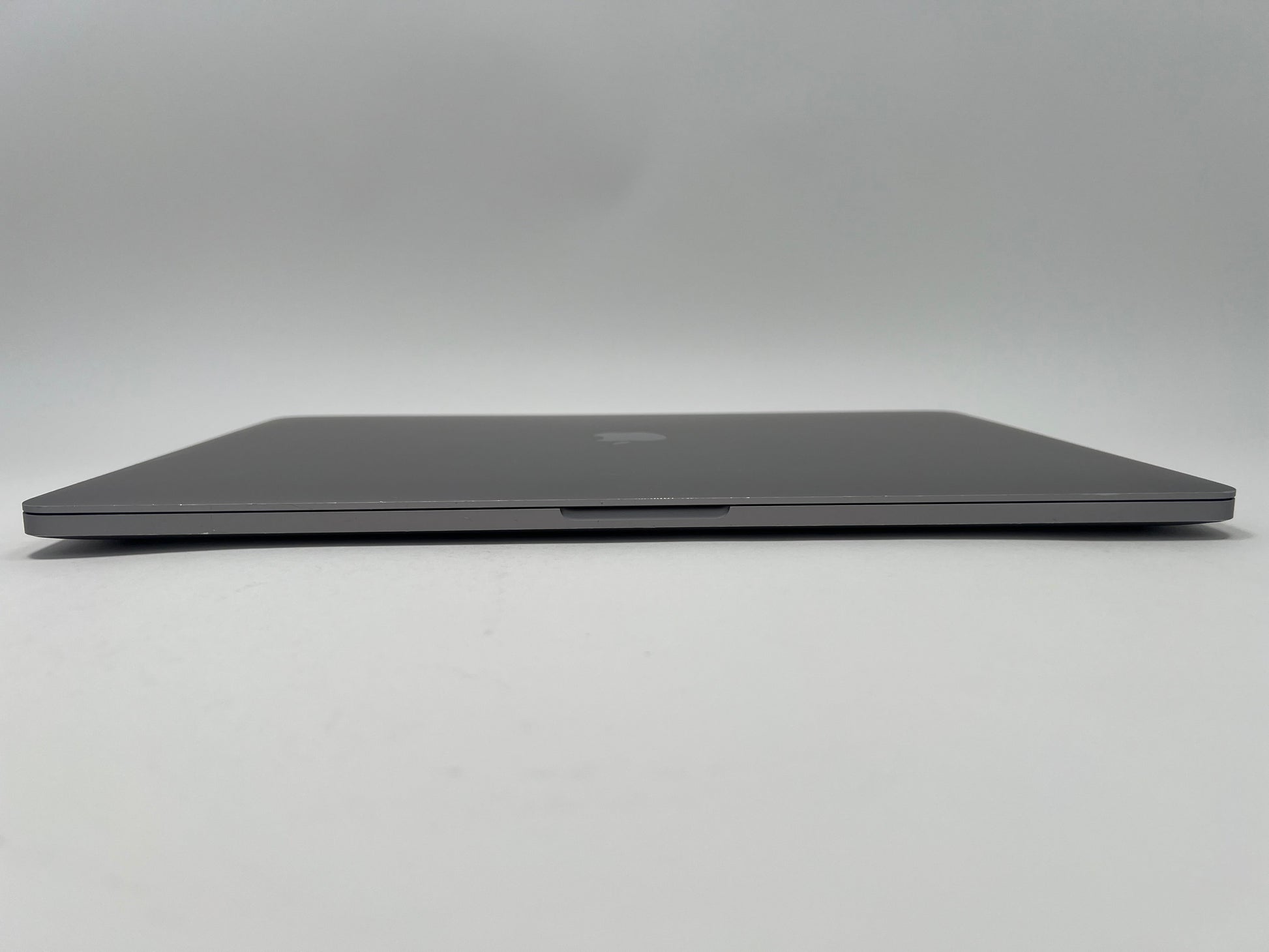 MacBook Pro (2019) 16-inch – Inte Core i9 2.3GHz • Radeon Pro 5500M 8GB – 64GB RAM 2TB SSD – Read