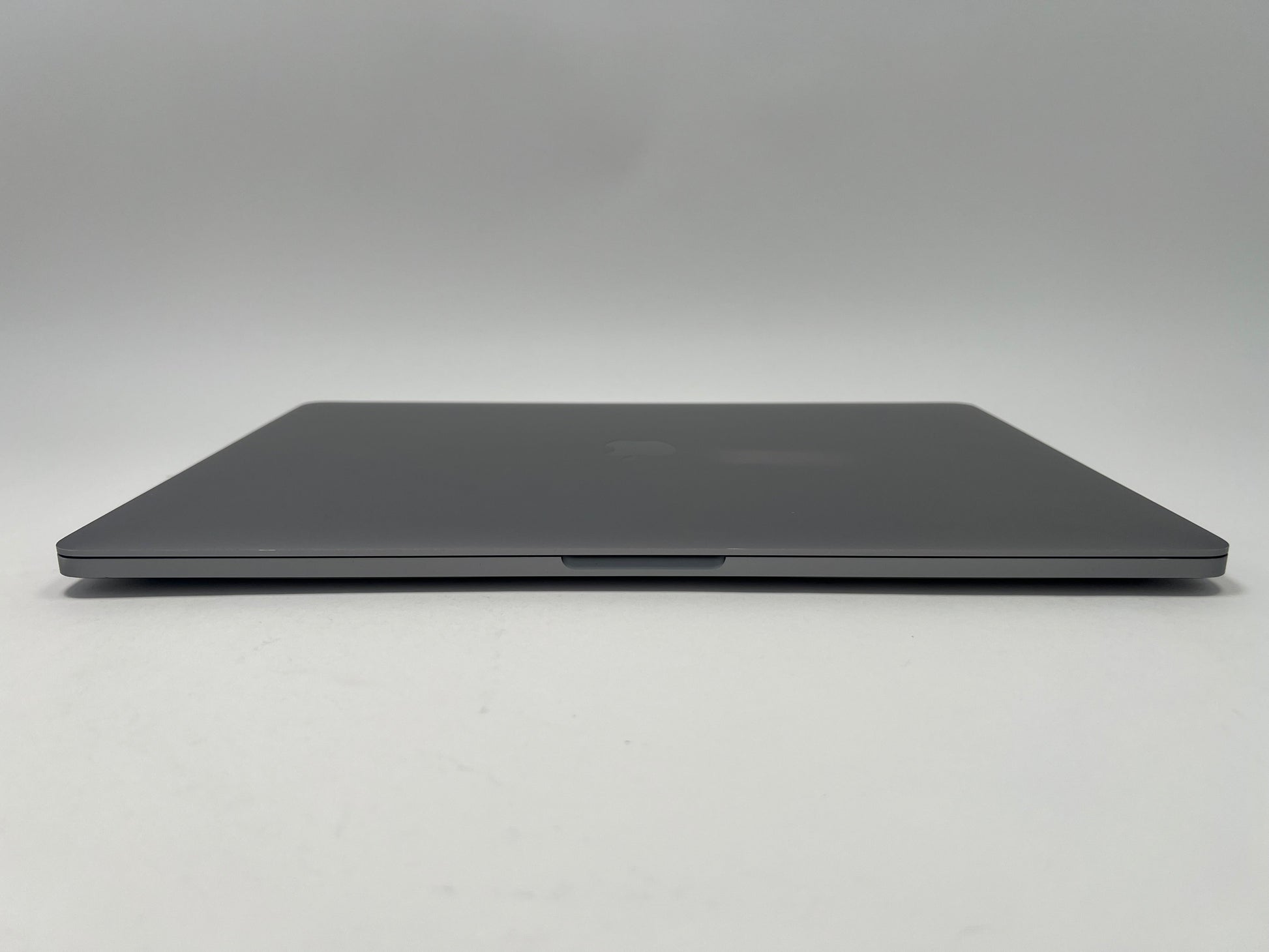 2019 Apple MacBook Pro 16-inch – i9 2.4GHz 32GB RAM 2TB SSD 5500M 8GB | French Keyboard