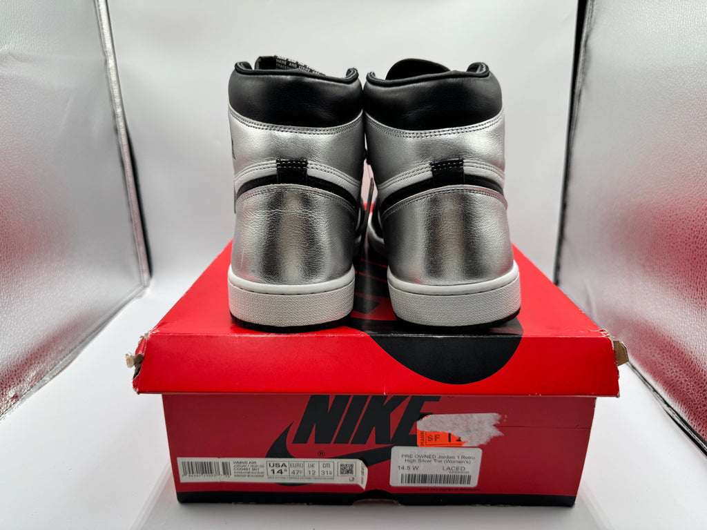 PRE OWNED Jordan 1 Retro High Silver Toe (Women's)