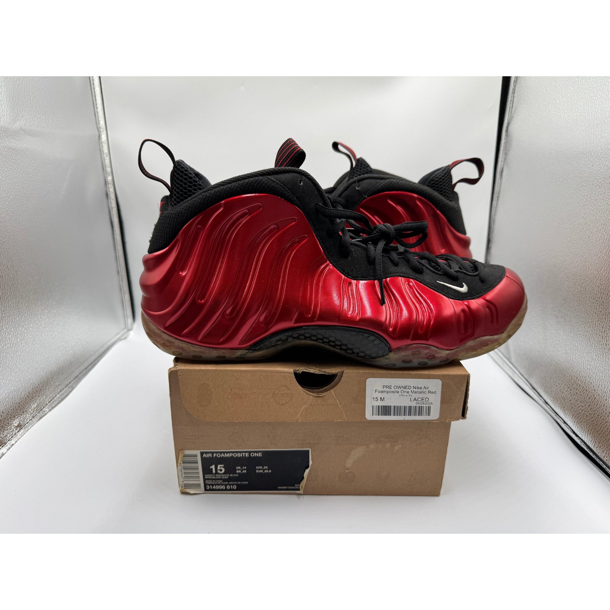 PRE OWNED Nike Air Foamposite One Metallic Red (2017)