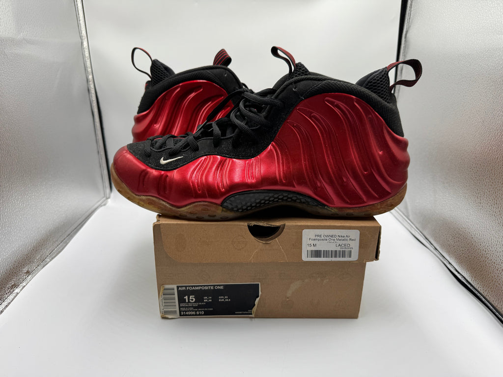 PRE OWNED Nike Air Foamposite One Metallic Red (2017)