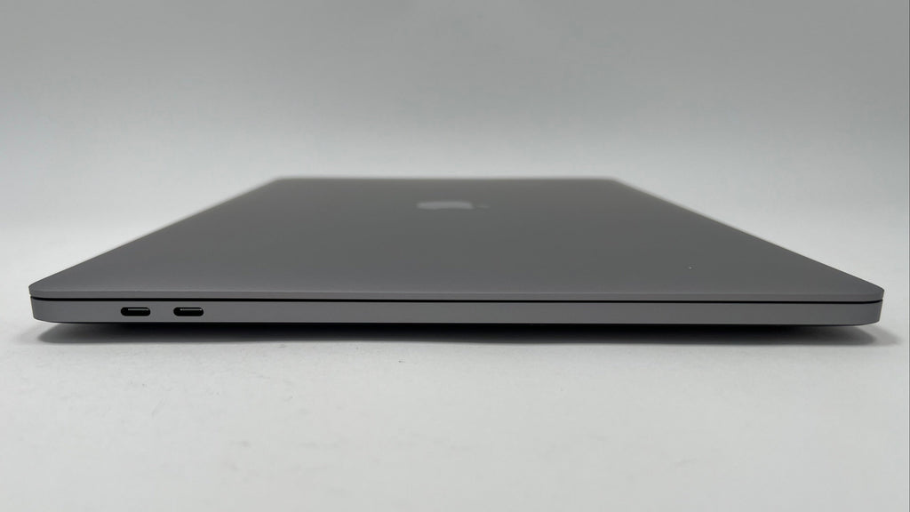 MacBook Pro (2019) 16-inch – Intel Core i9 2.4GHz • AMD 5500M 8GB – 32GB RAM 2TB SSD – 52 Cycles (Read)