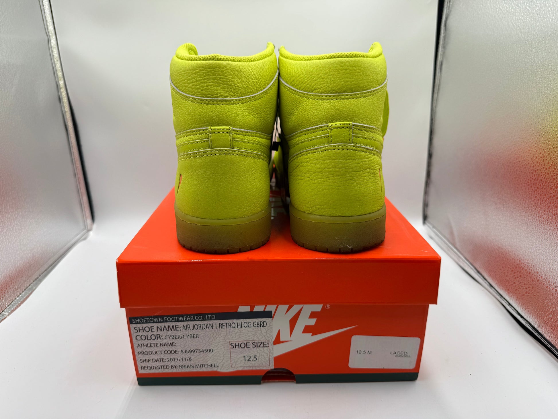 PRE OWNED Jordan 1 Retro High Gatorade Cyber