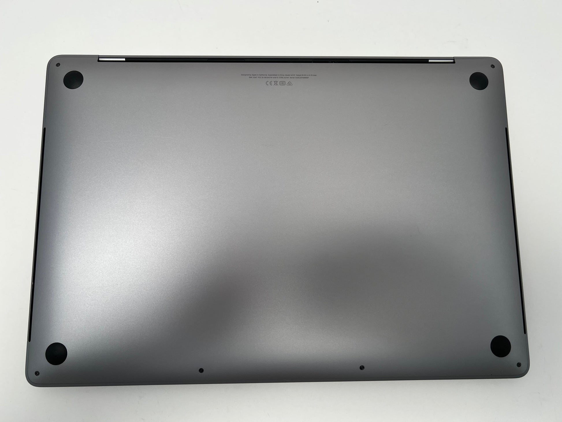 MacBook Pro (2019) 16-inch – Intel Core i9 2.4GHz • 5500M – 32GB RAM 8TB SSD - 66 Cycles (Read)