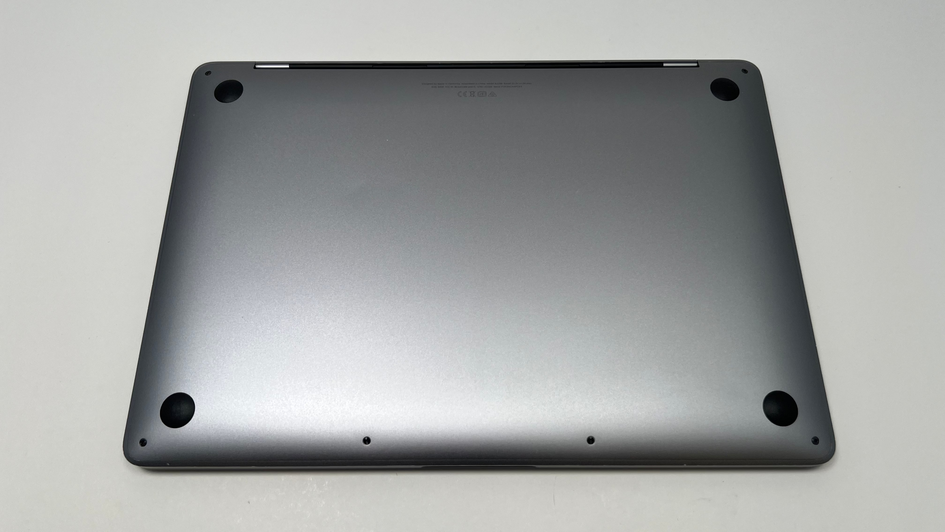 MacBook Pro (2020) 13-inch – Intel Core i5 1.4GHz – 8GB RAM 256GB SSD – Read