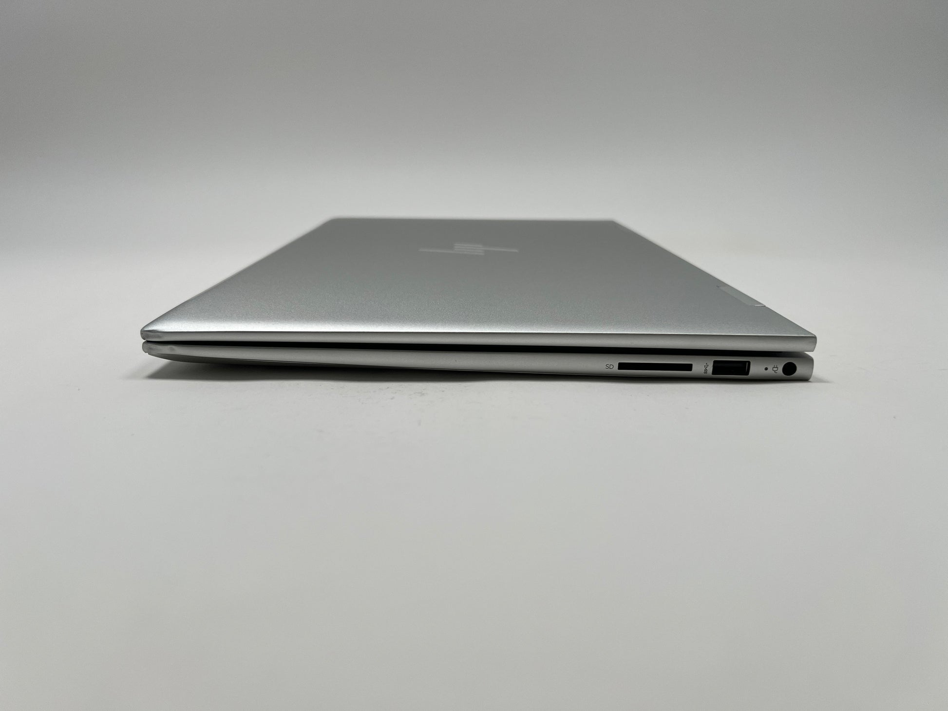 HP Envy x360 (2021) 15.6-inch FHD Touch – Intel Core i7 2.8GHz – 16GB RAM 512GB SSD