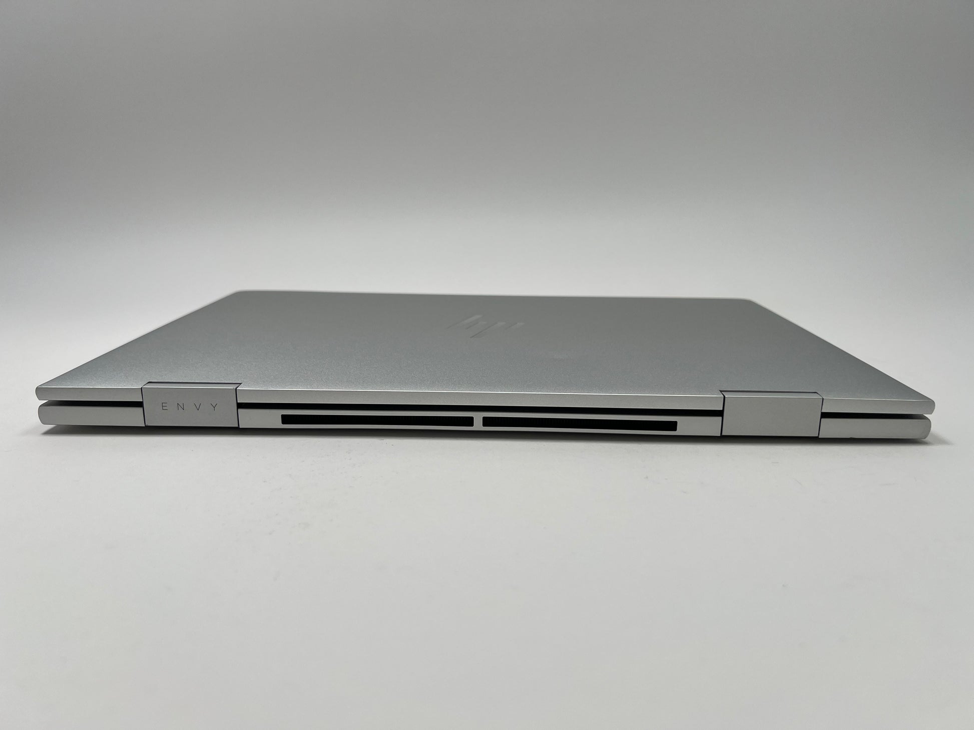 HP Envy x360 (2021) 15.6-inch FHD Touch – Intel Core i7 2.8GHz – 16GB RAM 512GB SSD
