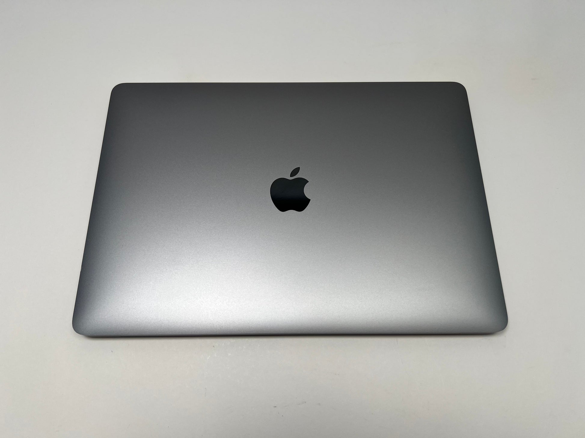 MacBook Pro (2019) 13-inch – Intel Core i7 2.8GHz – 16GB RAM 512GB SSD – 44 Cycles