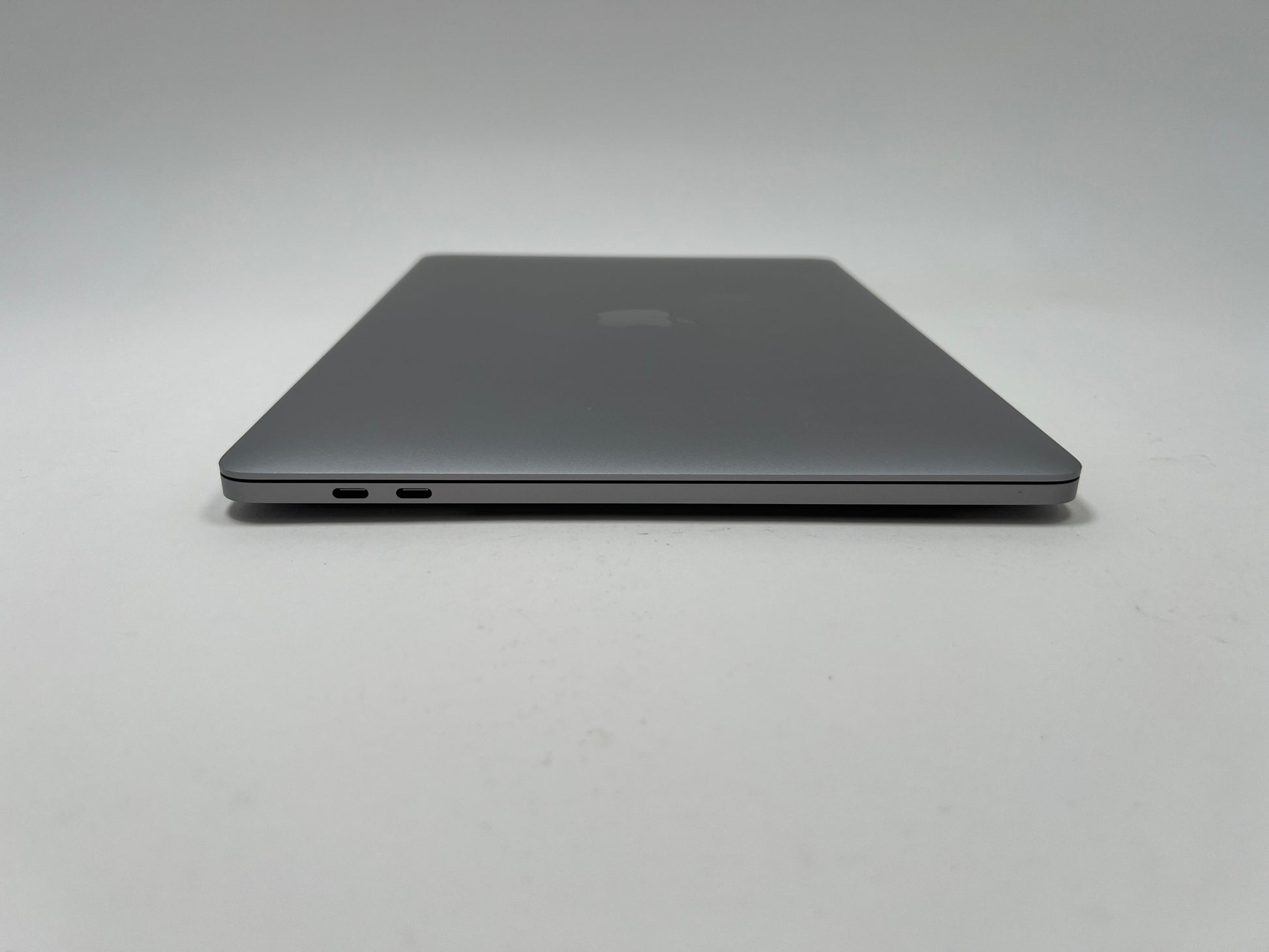 MacBook Pro (2019) 13-inch – Intel Core i7 2.8GHz – 16GB RAM 1TB SSD