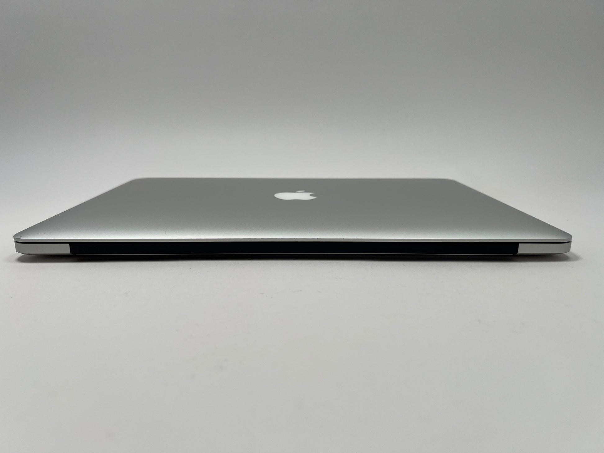 MacBook Pro (2014) 15-inch – Intel Core i7 2.5GHz – 16GB RAM 512GB SSD – NVIDIA GeForce GT 750M
