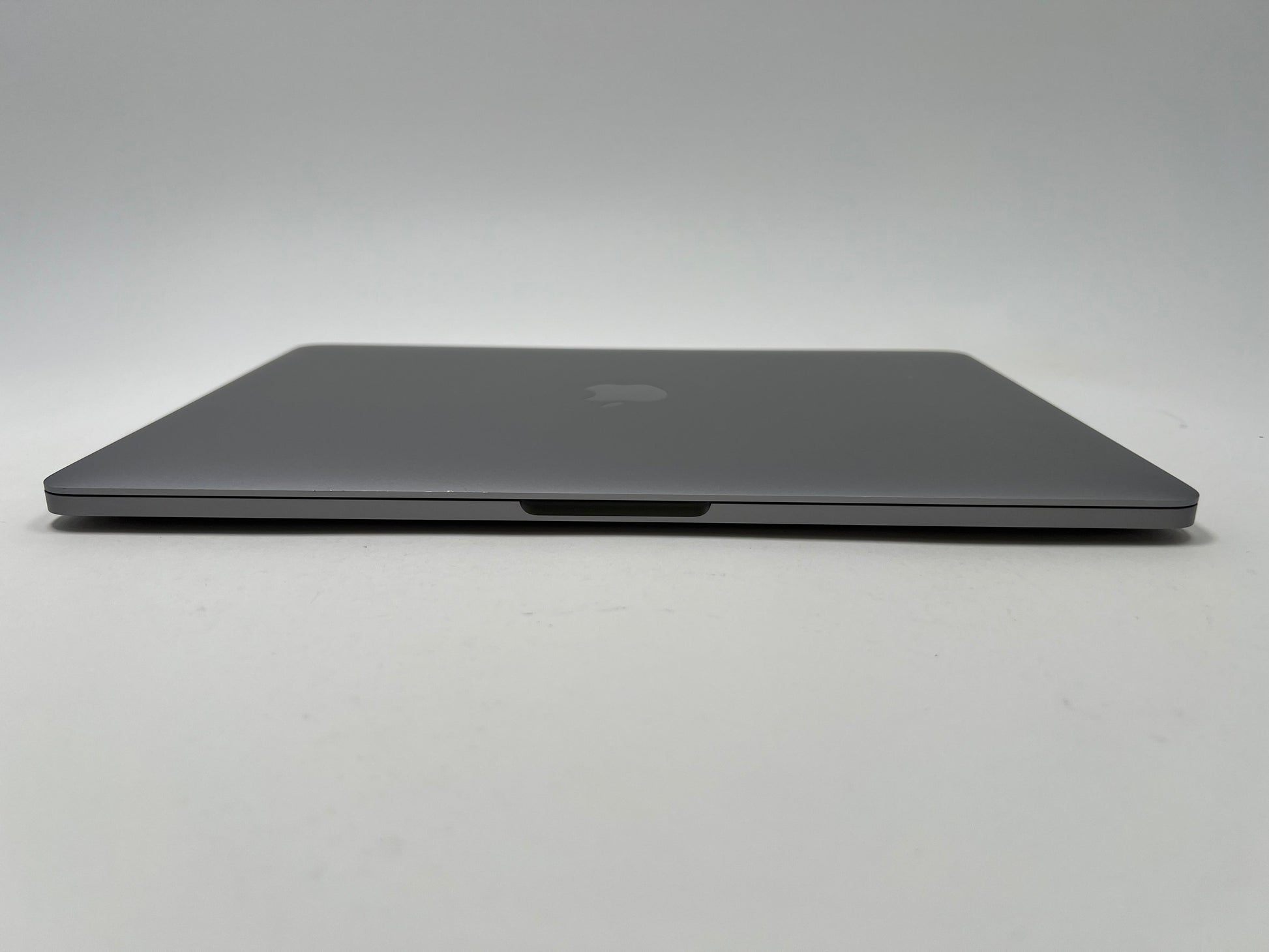 MacBook Pro (2017) 13-inch – Intel Core i7 3.5GHz – 16GB RAM 512GB SSD • 45 Battery Cycles