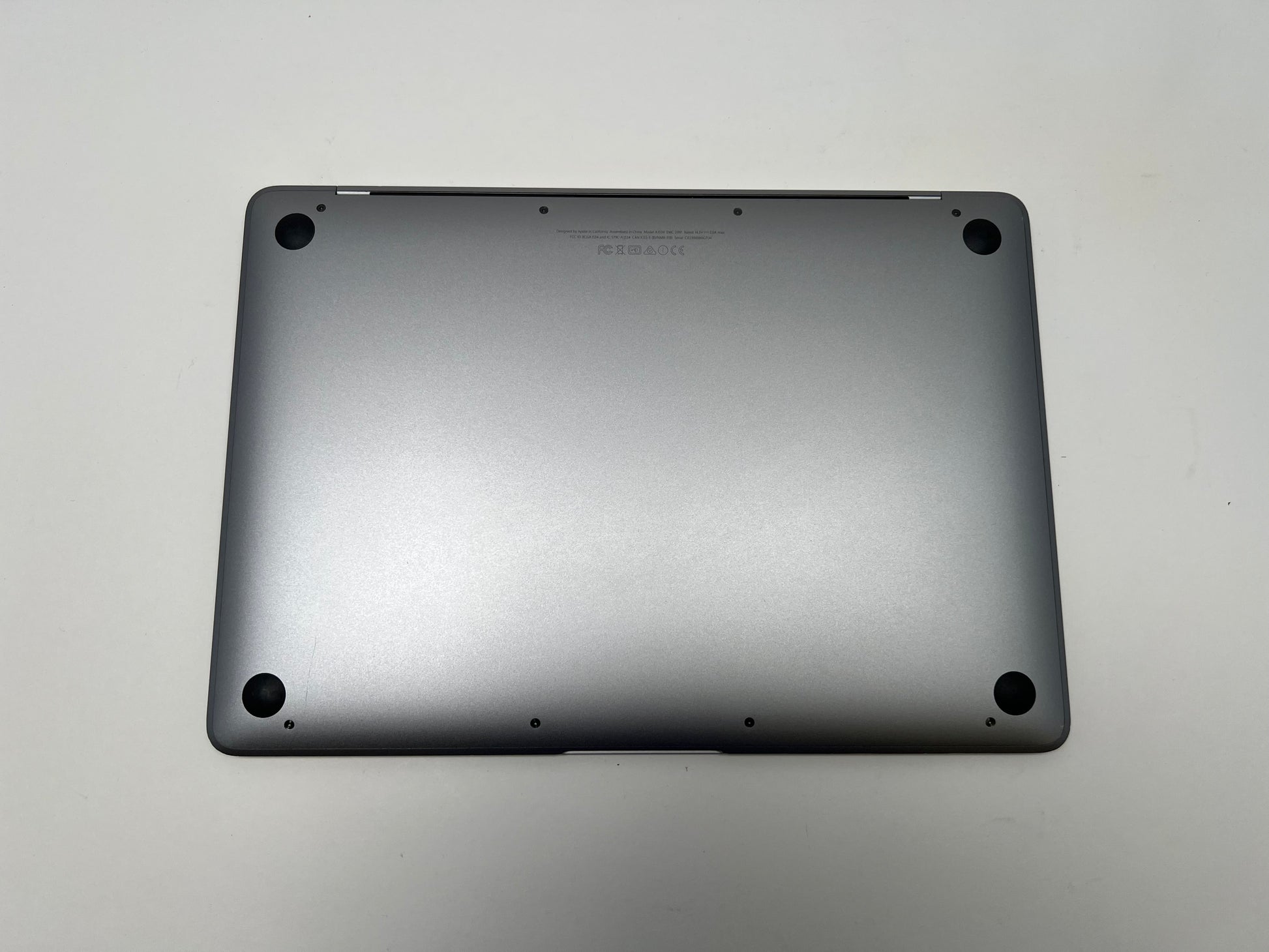 MacBook (2016) 12-inch Retina – Intel Core m7 1.3GHz – 8GB RAM 512GB SSD – 91 Battery Cycles