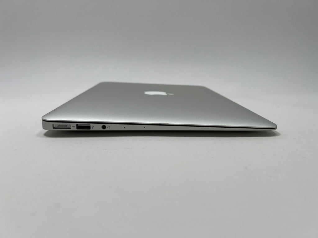 MacBook Air (2015) 13-inch – Intel Core i7 2.2GHz – 8GB RAM 512GB SSD • 60 Battery Cycles
