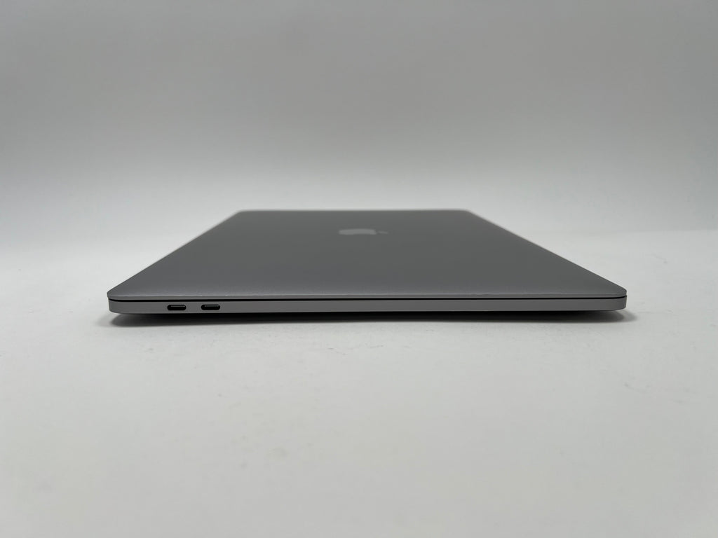 MacBook Pro (2018) 15-inch – Intel Core i7 2.6GHz – 32GB RAM 1TB SSD • Radeon Pro 560X