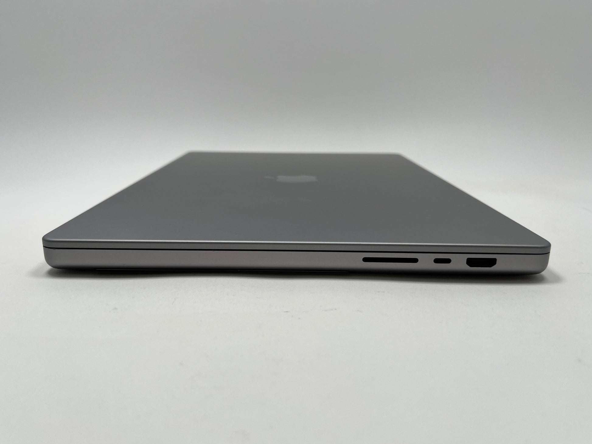 MacBook Pro (2021) 16-inch – M1 Pro 16-Core GPU – 32GB RAM 512GB SSD – Read