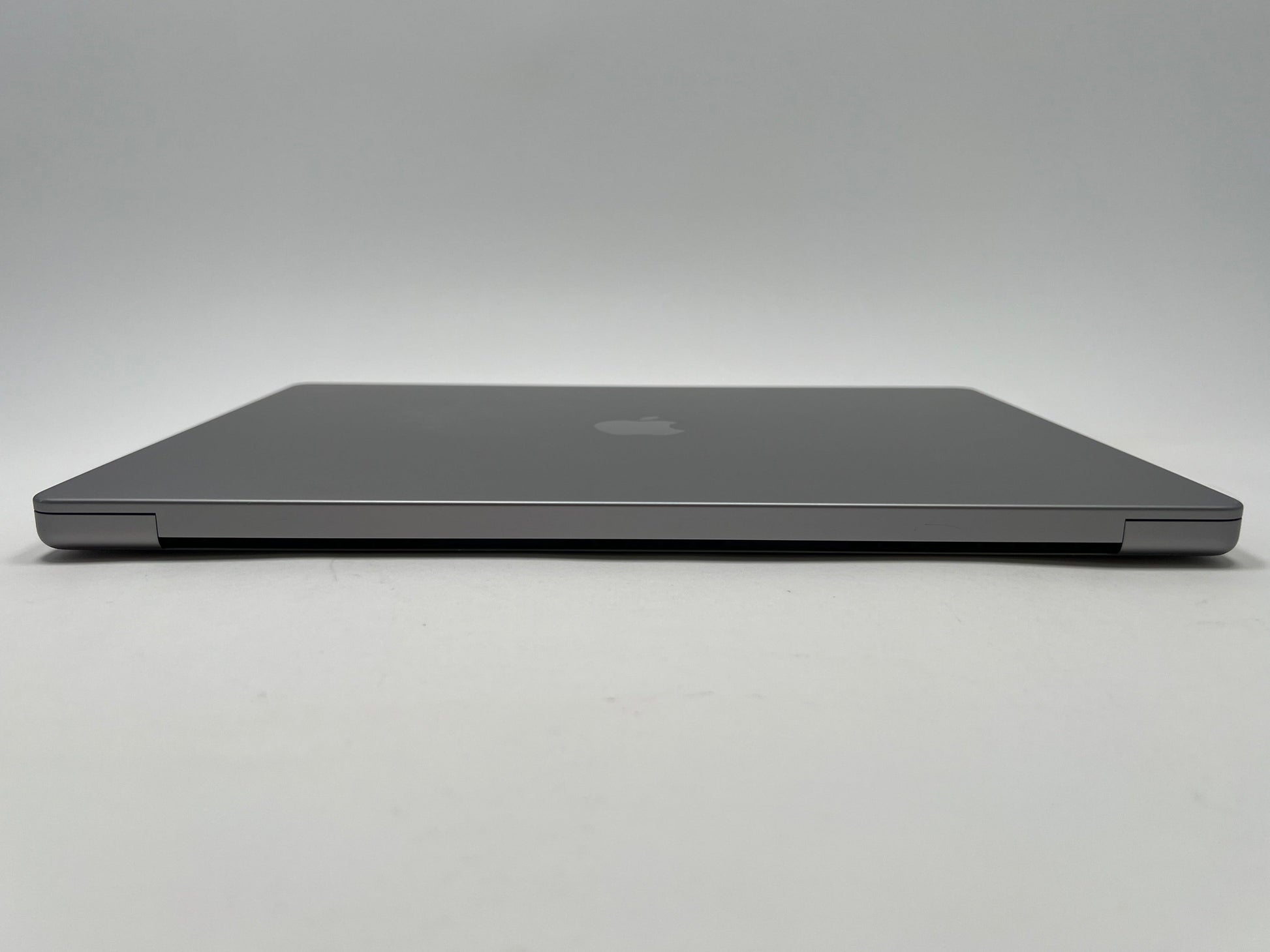 MacBook Pro (2021) 16-inch – M1 Pro 16-Core GPU – 32GB RAM 512GB SSD – Read