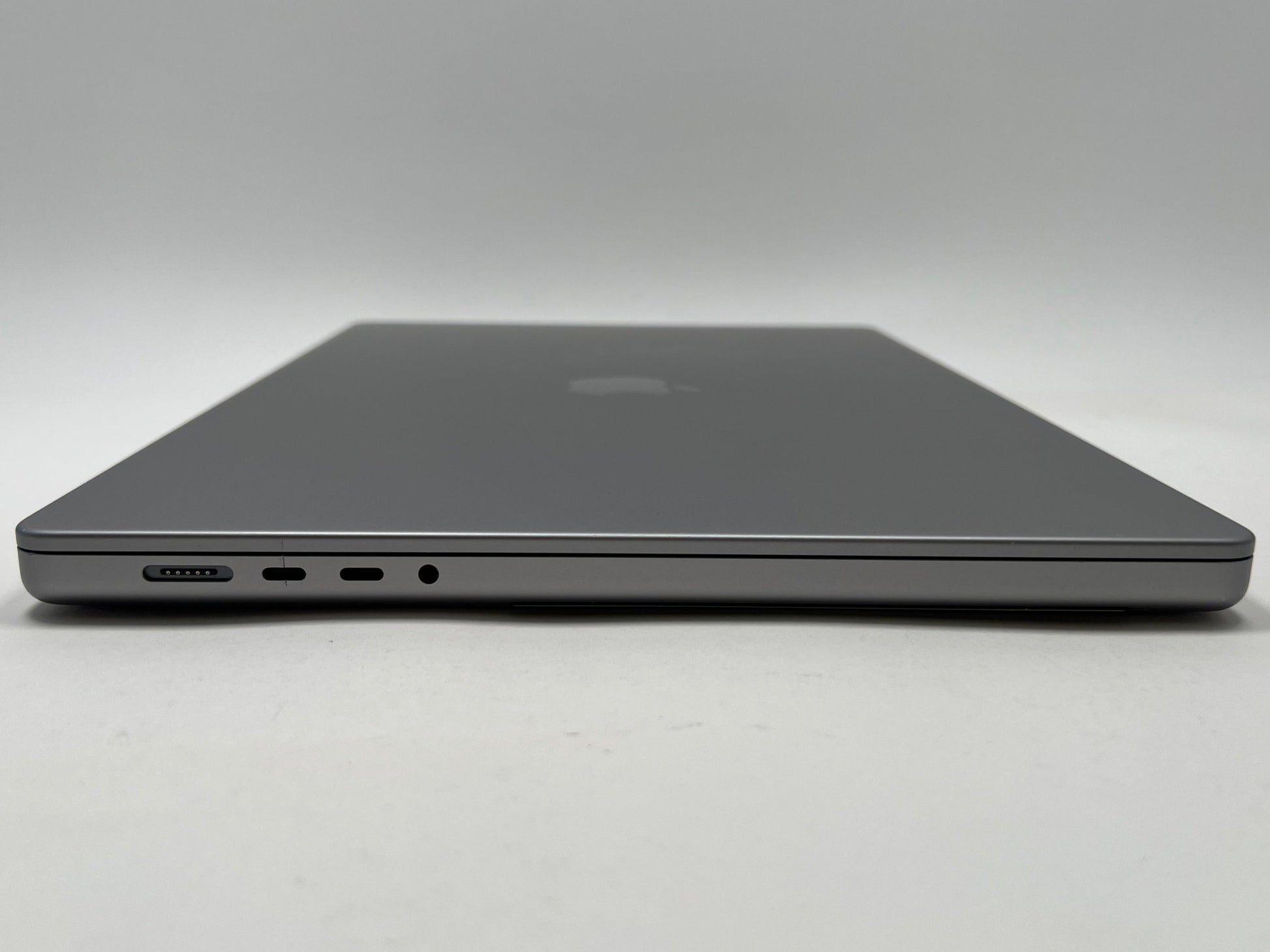 MacBook Pro (2021) 16-inch – M1 Pro 16-Core GPU – 32GB RAM 512GB SSD – Read