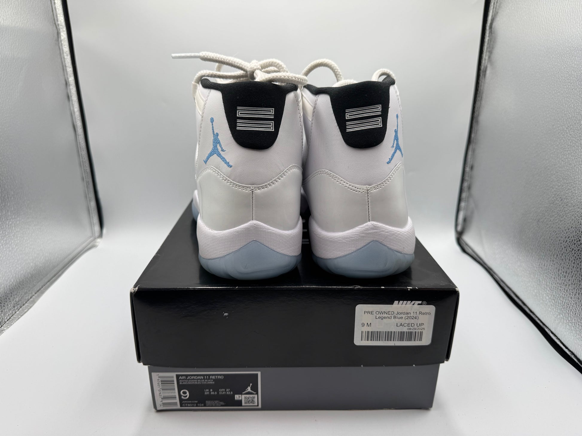 PRE OWNED Jordan 11 Retro Legend Blue (2024)