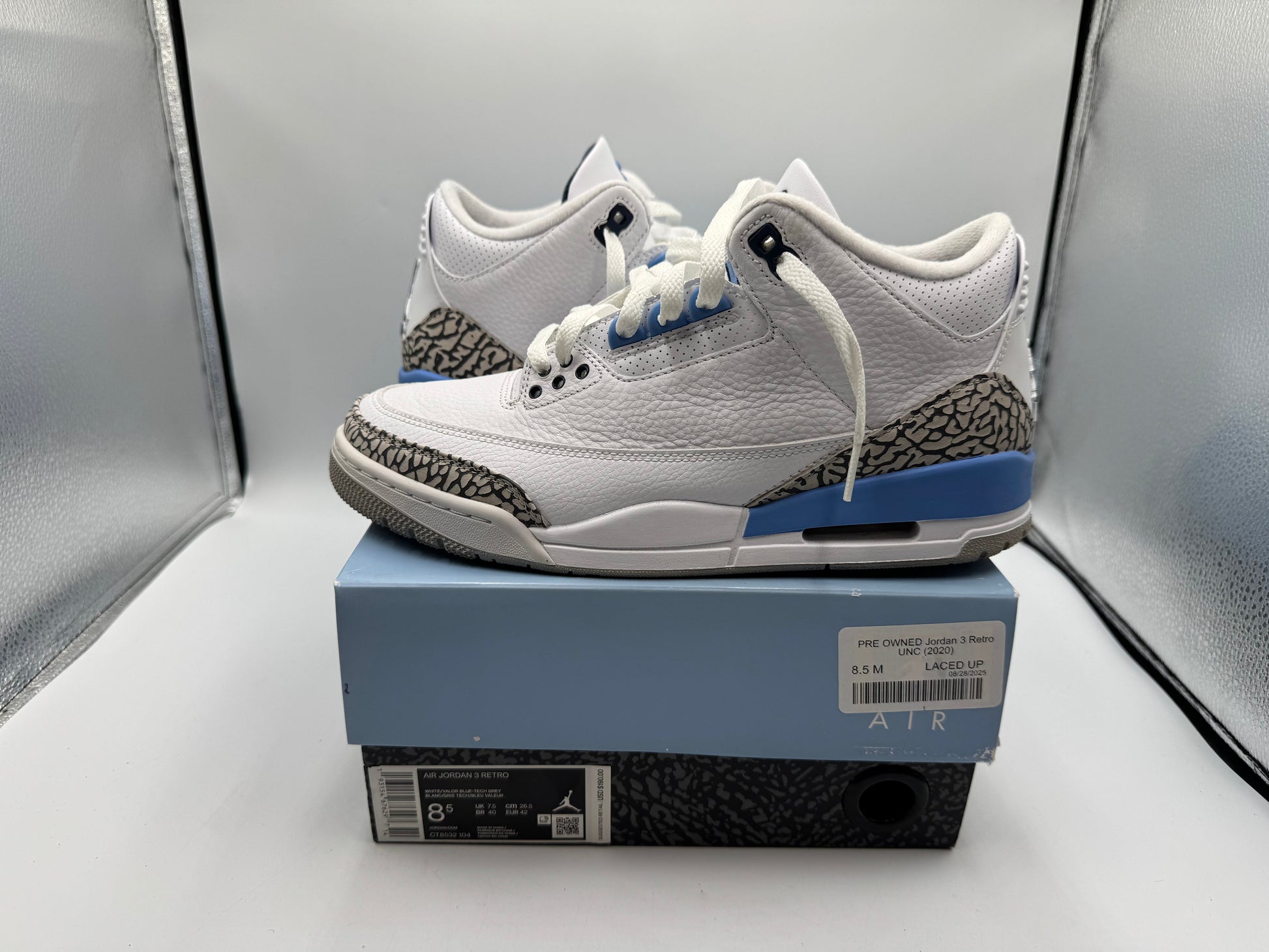 PRE OWNED Jordan 3 Retro UNC (2020)