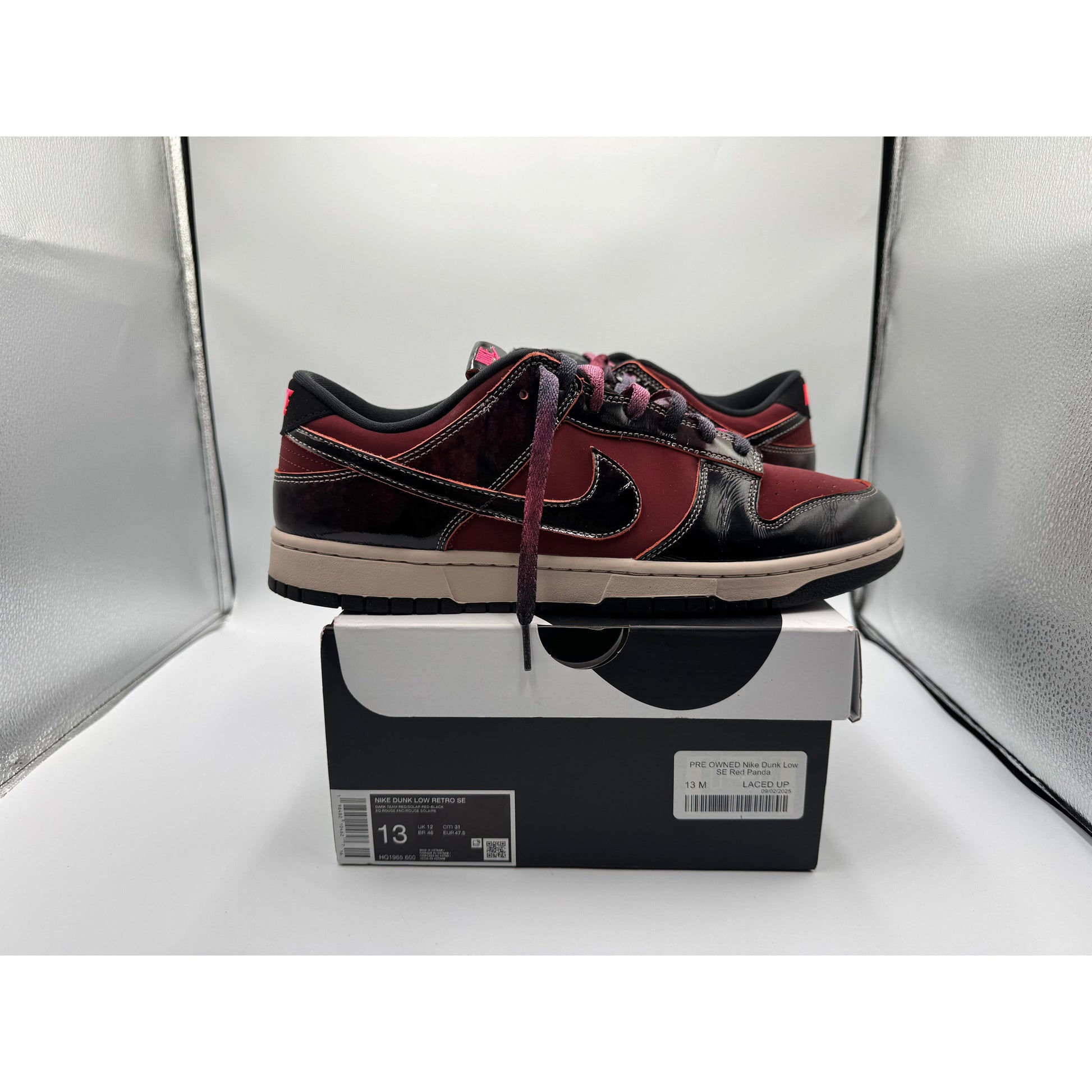 PRE OWNED Nike Dunk Low SE Red Panda