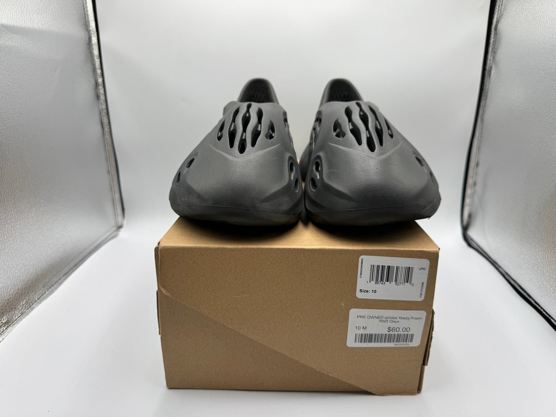 PRE OWNED adidas Yeezy Foam RNR Onyx