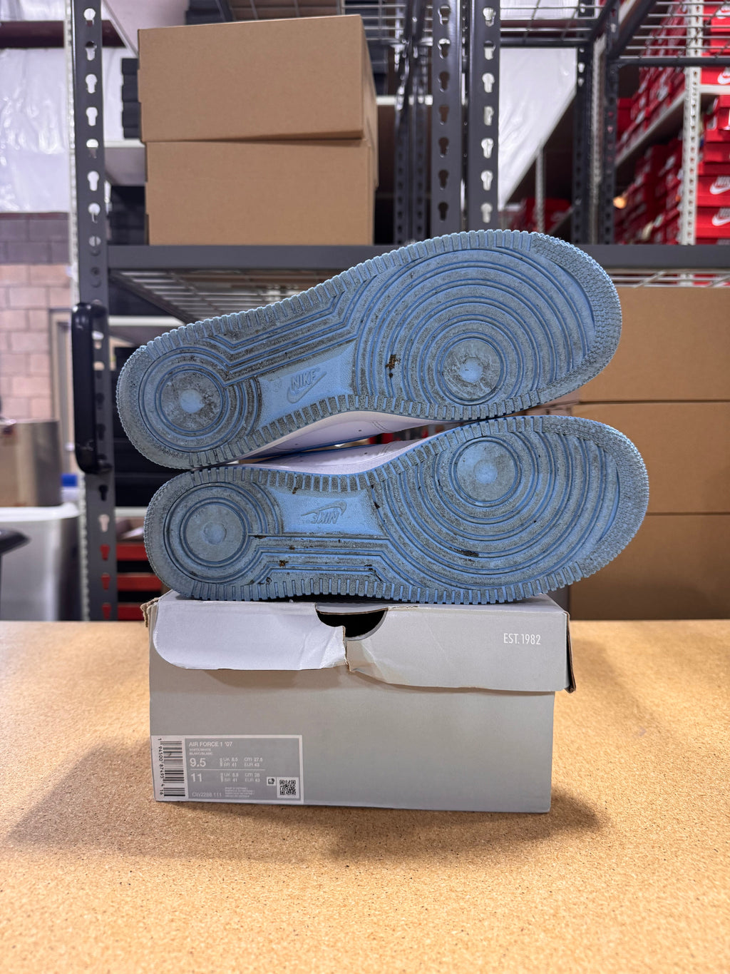 PRE OWNED Air Force White/Baby Blue