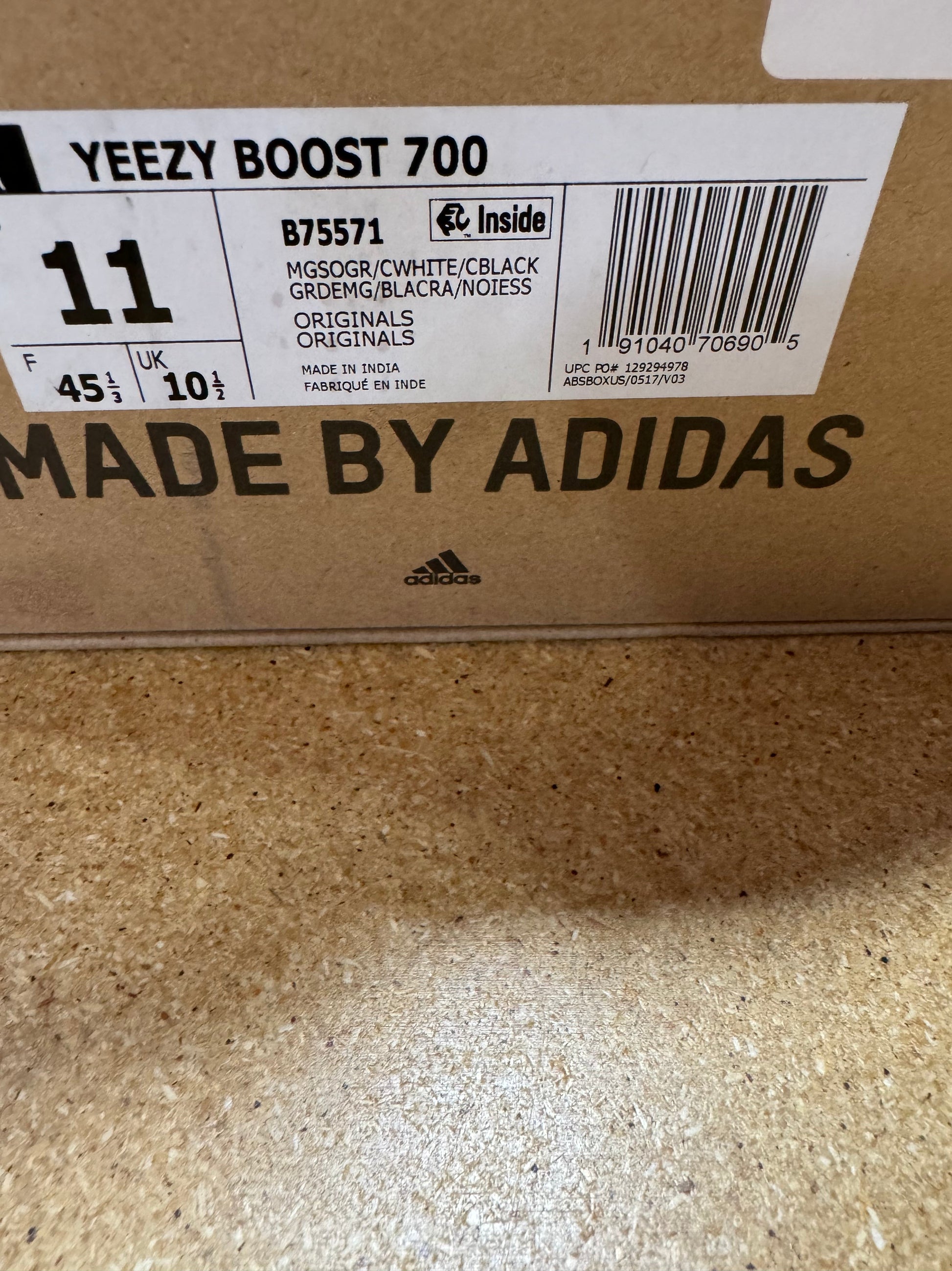 PRE OWNED Adidas Yeezy 700 "Wave Runner"