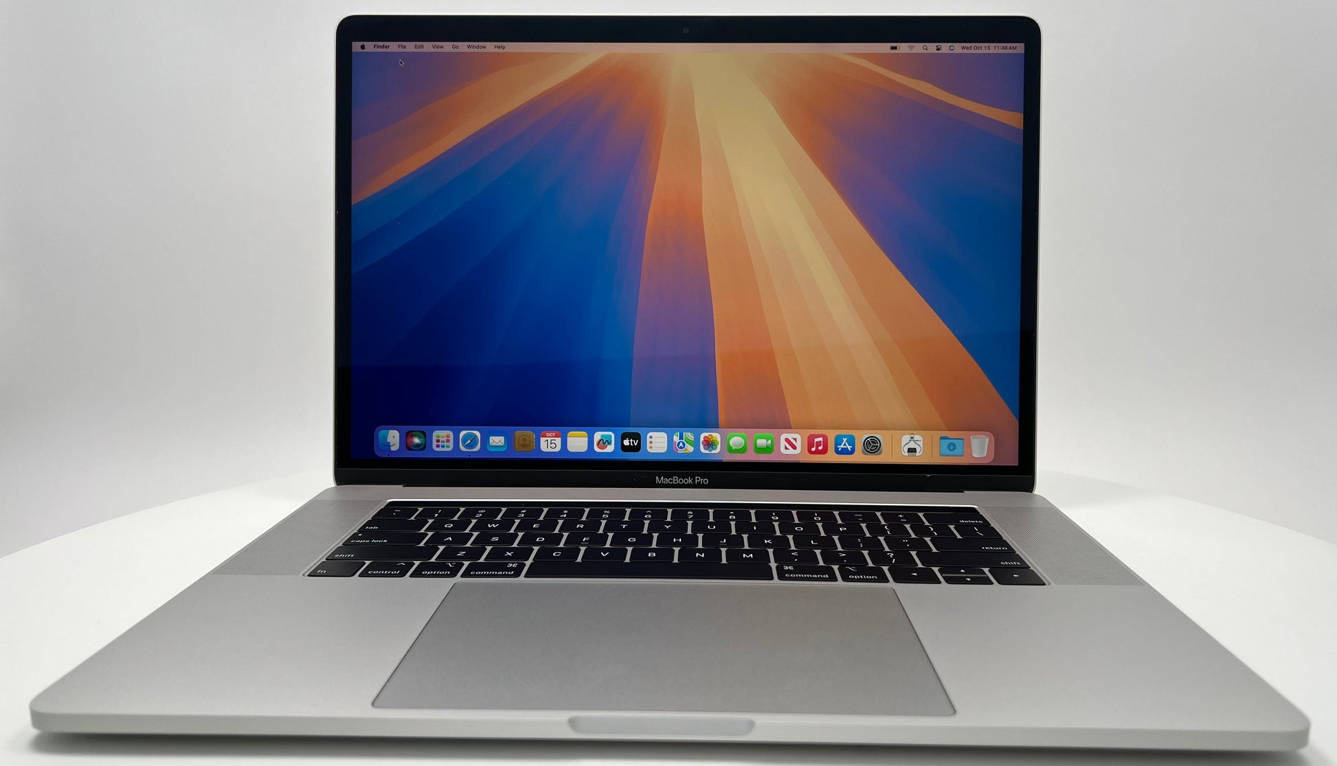 MacBook Pro (2019) 15-inch – Intel Core i9 2.3GHz • Radeon Pro 560X – 16GB RAM 512GB SSD – Read