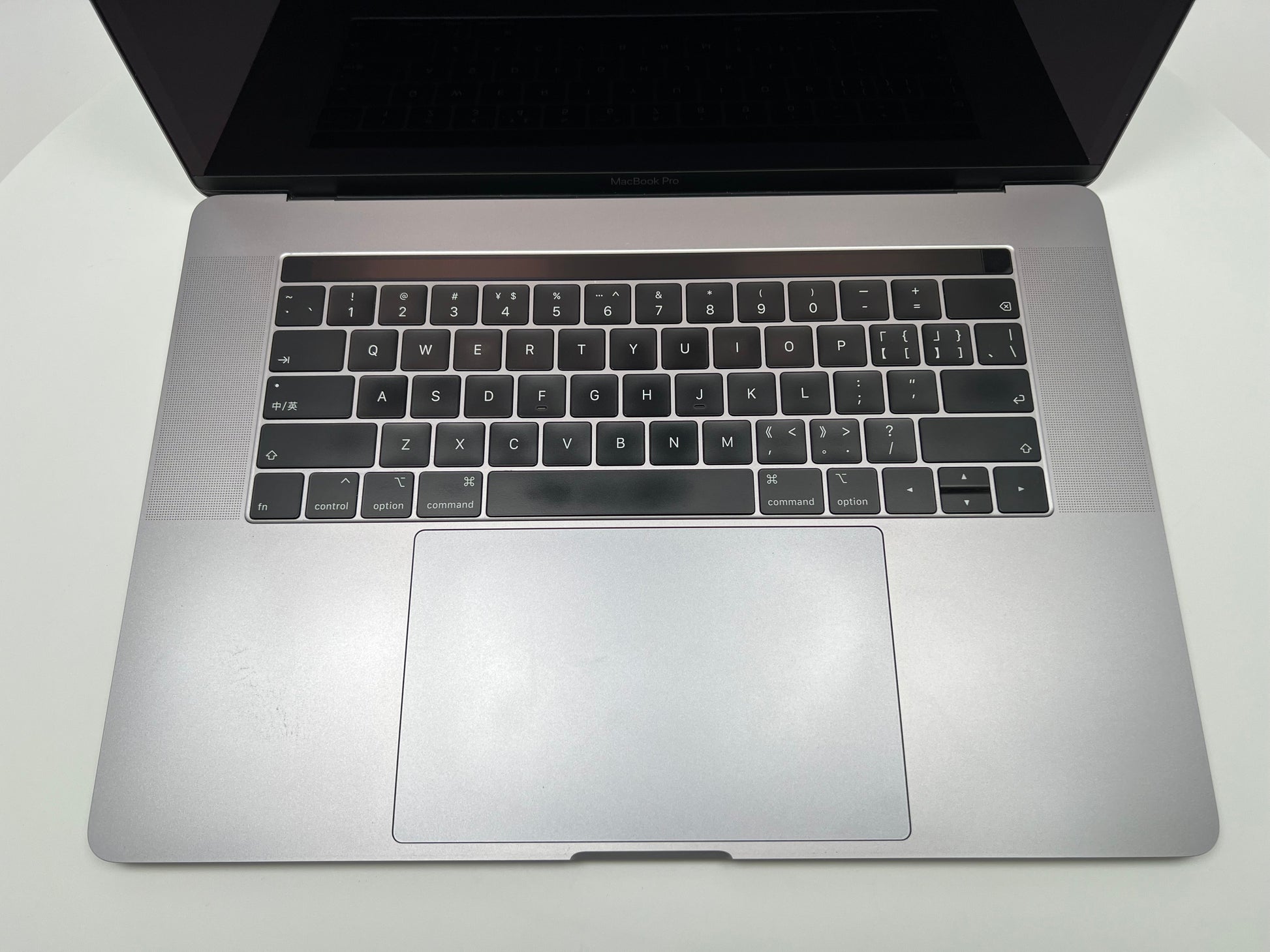 MacBook Pro (2019) 15-inch – Intel Core i9 2.3GHz • Radeon Pro 560X – 16GB RAM 512GB SSD – For Parts & Repair