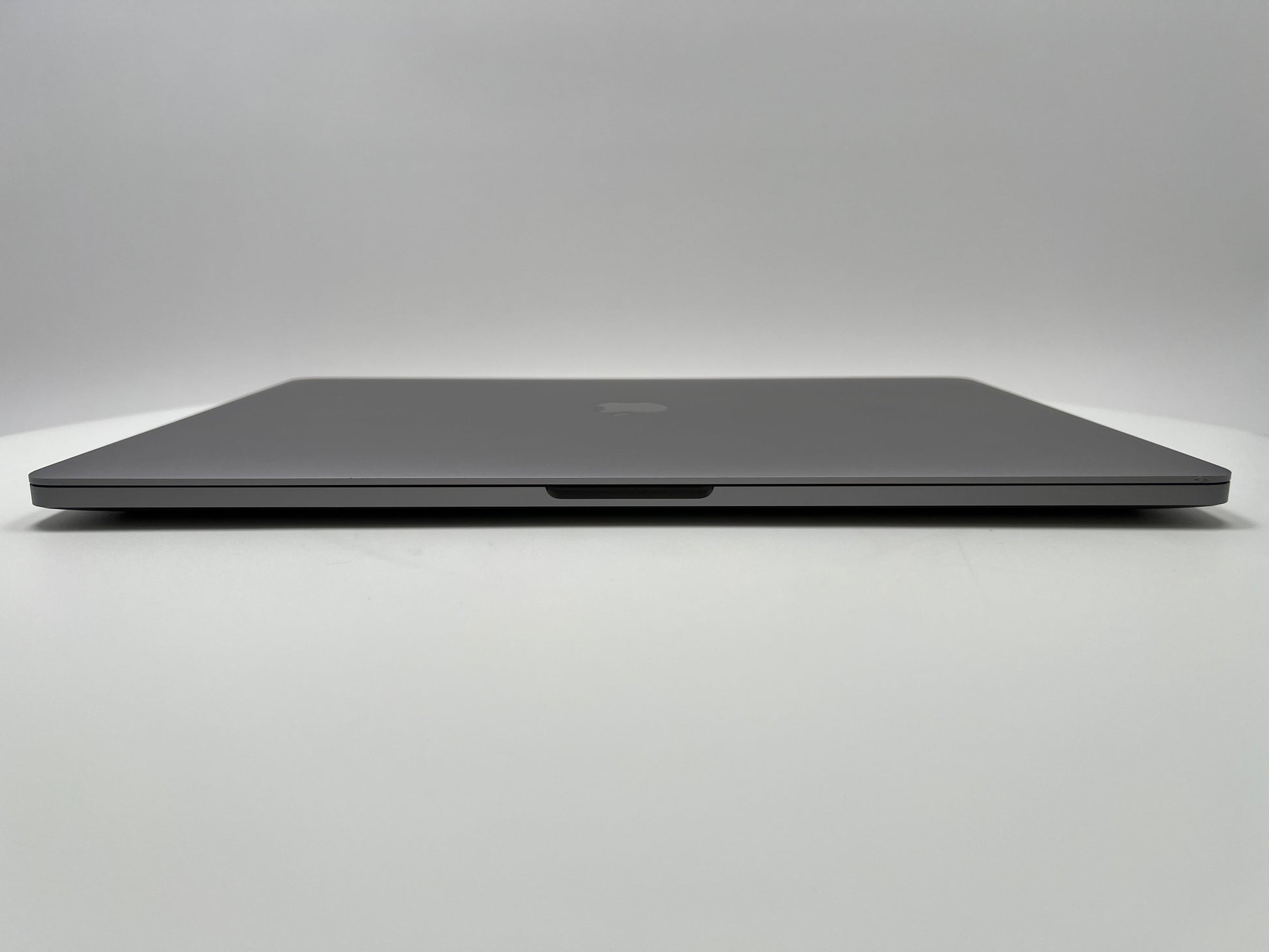 MacBook Pro (2019) 16-inch – Intel Core i9 2.4GHz • Radeon Pro 5300M – 16GB RAM 512GB SSD – Read