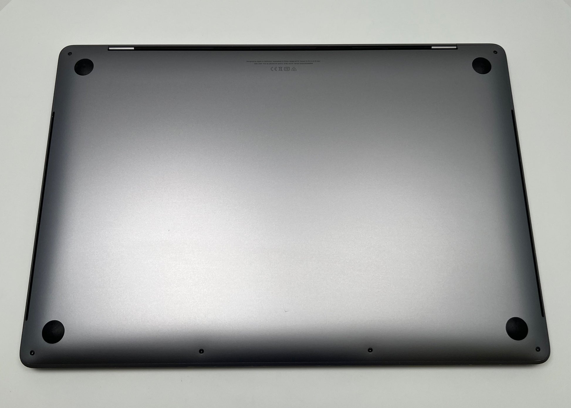 MacBook Pro (2019) 16-inch – Intel Core i7 2.6GHz • Radeon Pro 5300M – 16GB RAM 512GB SSD – Read