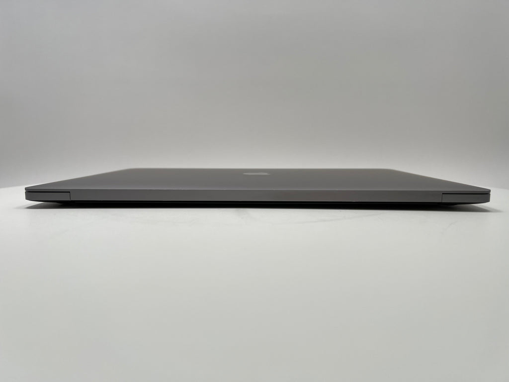 MacBook Pro (2019) 16-inch – Intel Core i9 2.4GHz • Radeon Pro 5300M – 16GB RAM 512GB SSD – Read