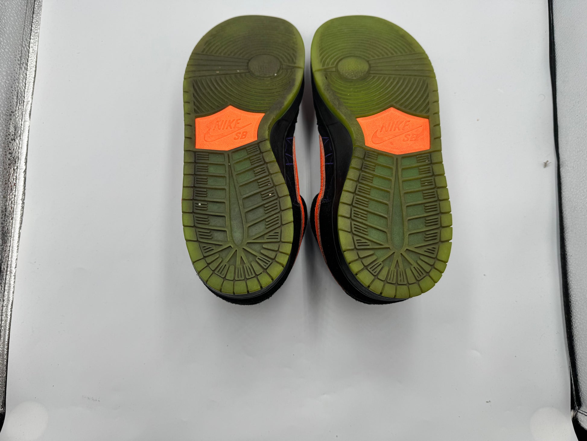 PRE OWNED Nike SB Dunk Low Night of Mischief Halloween