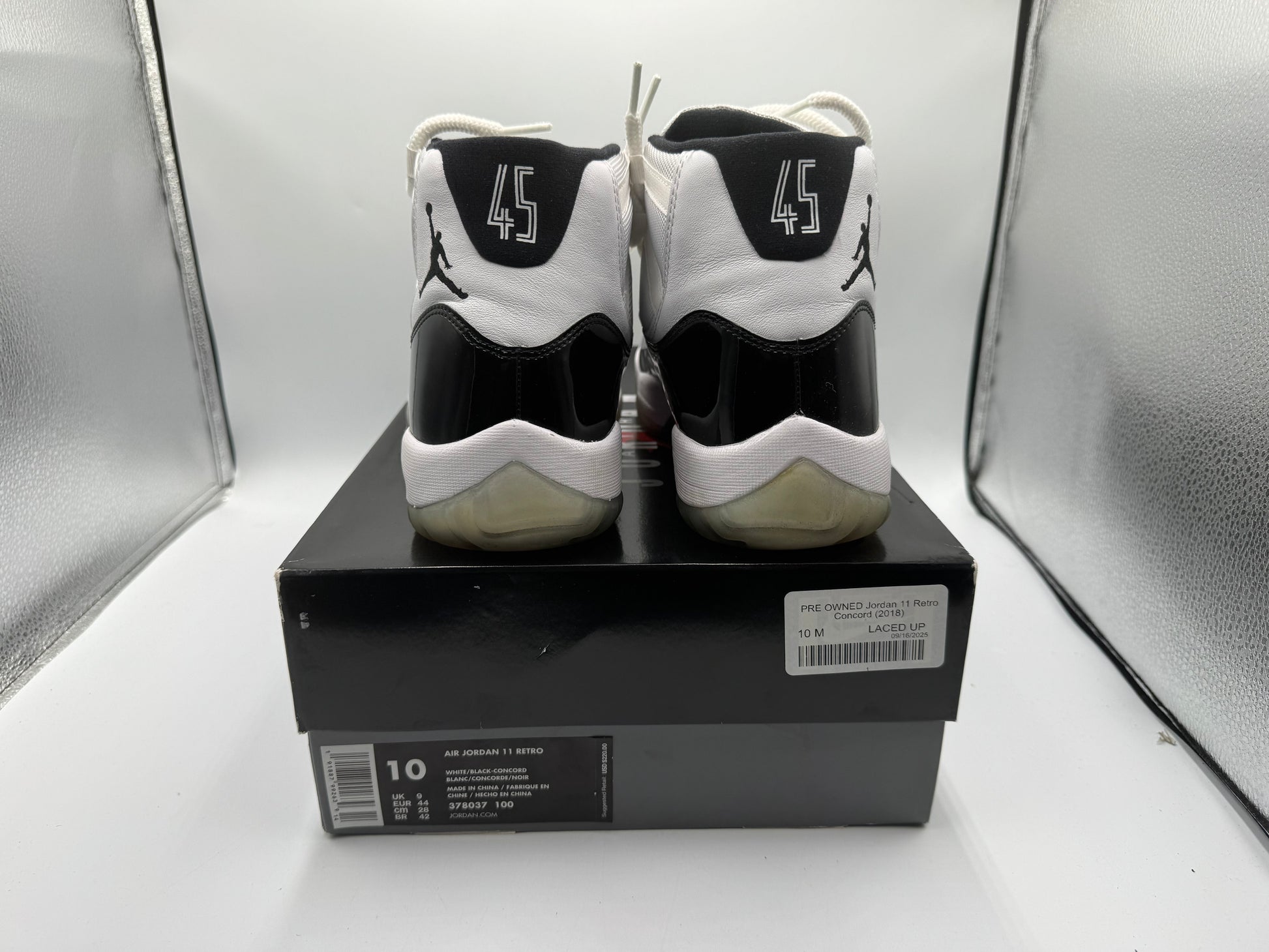 PRE OWNED Jordan 11 Retro Concord (2018)