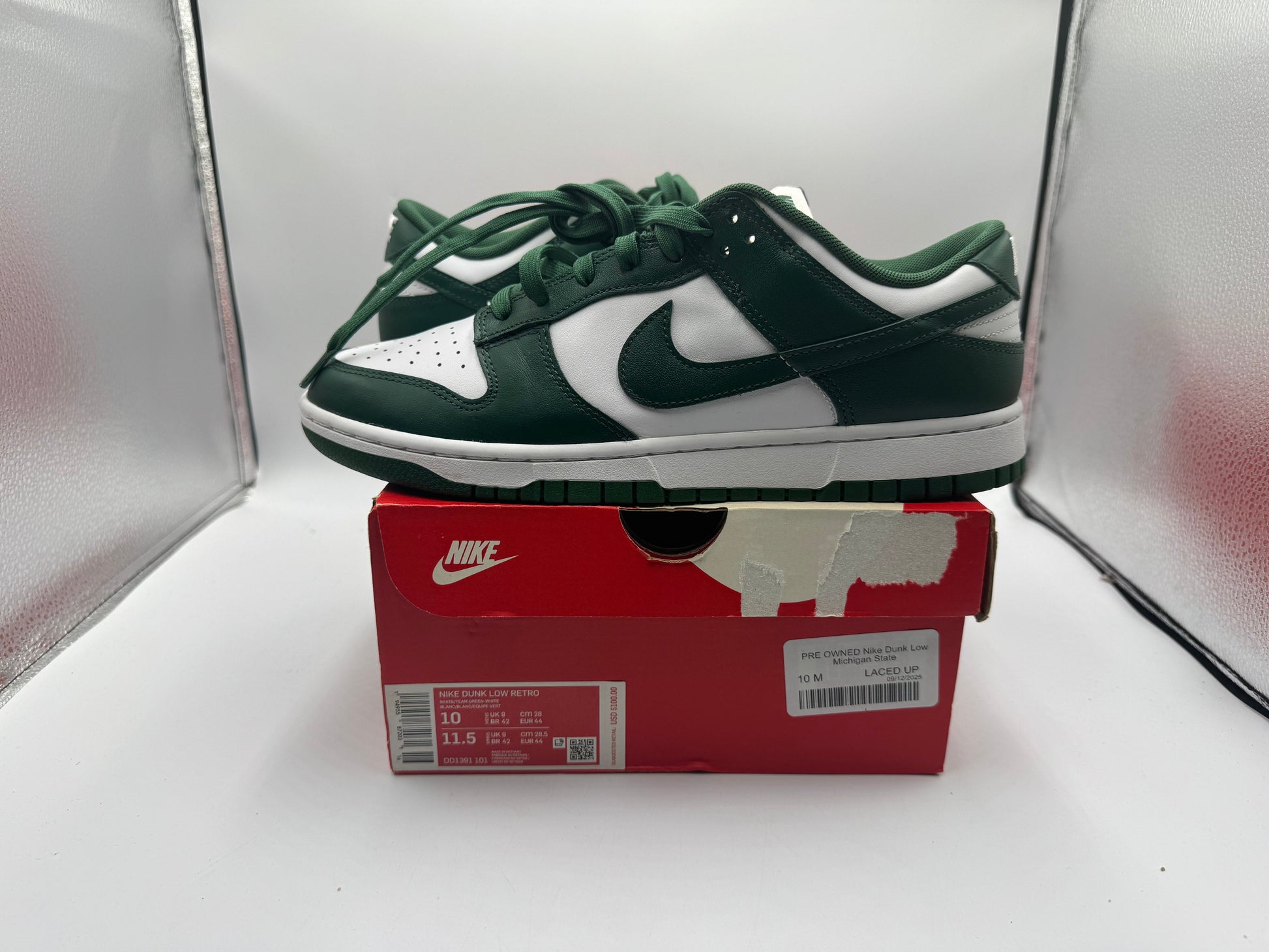 PRE OWNED Nike Dunk Low Michigan State