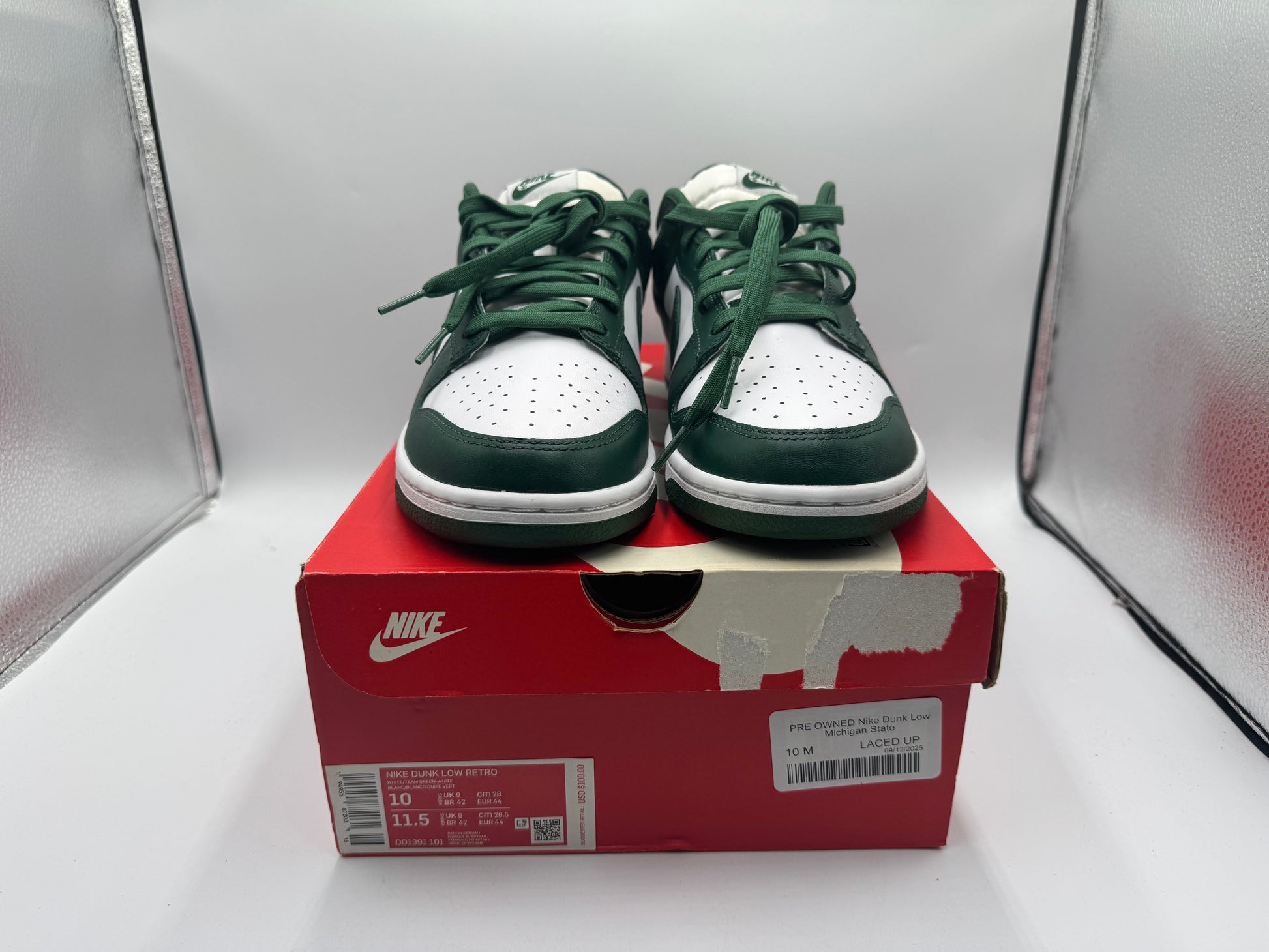 PRE OWNED Nike Dunk Low Michigan State