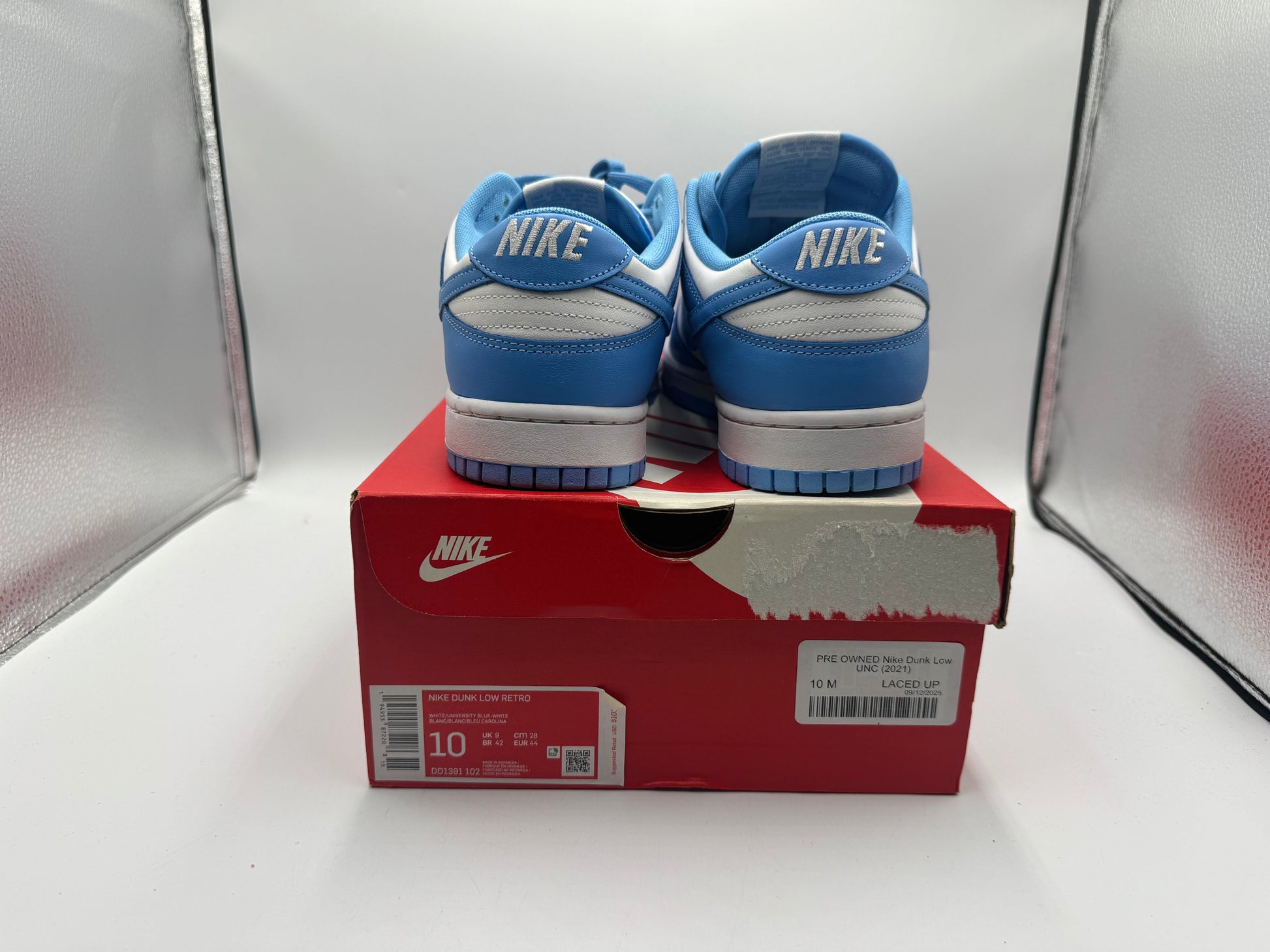 PRE OWNED Nike Dunk Low UNC (2021)