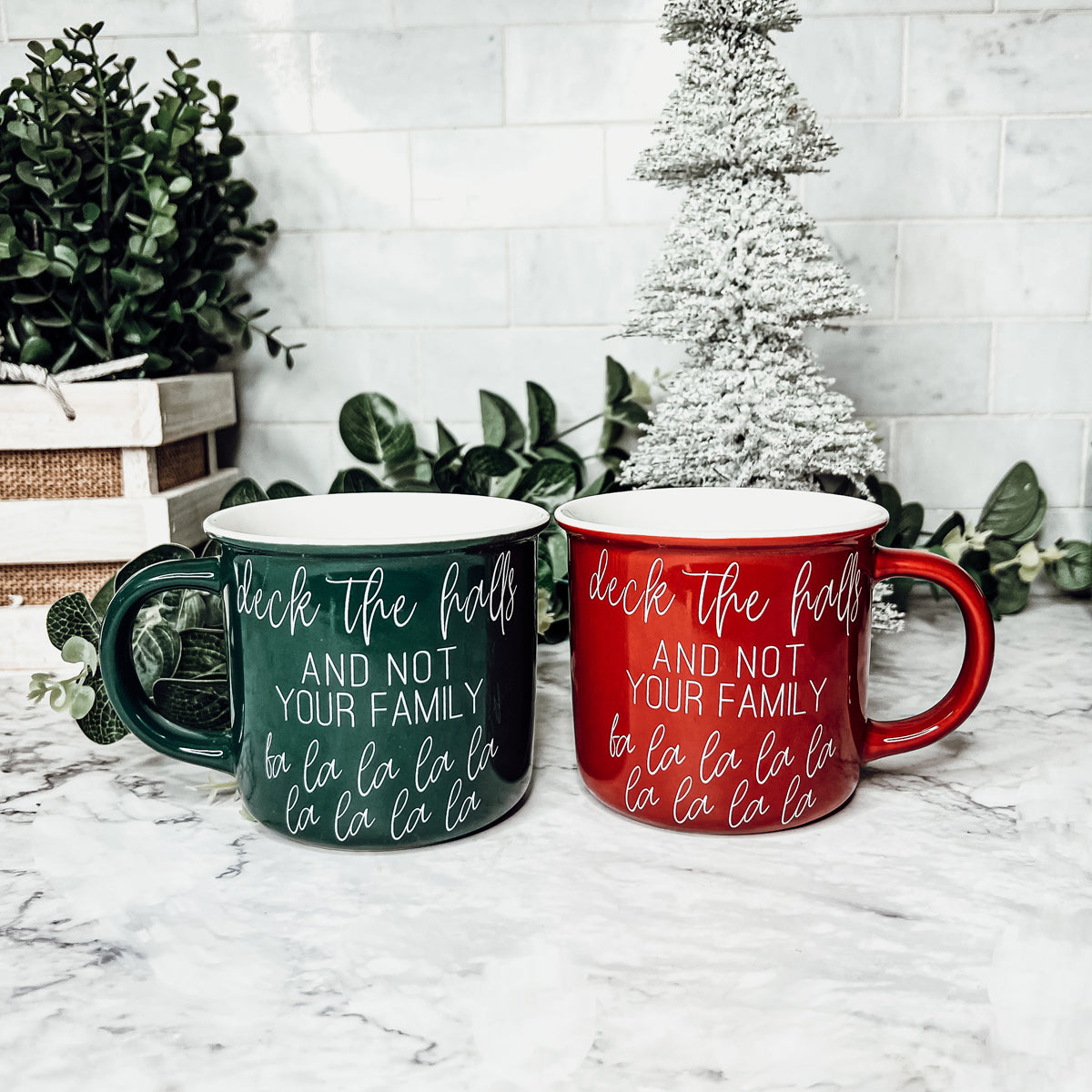 Deck The Halls Ceramic Campfire Mug 14.5oz Holiday Coffee Cup Red Or Green Limited Collection