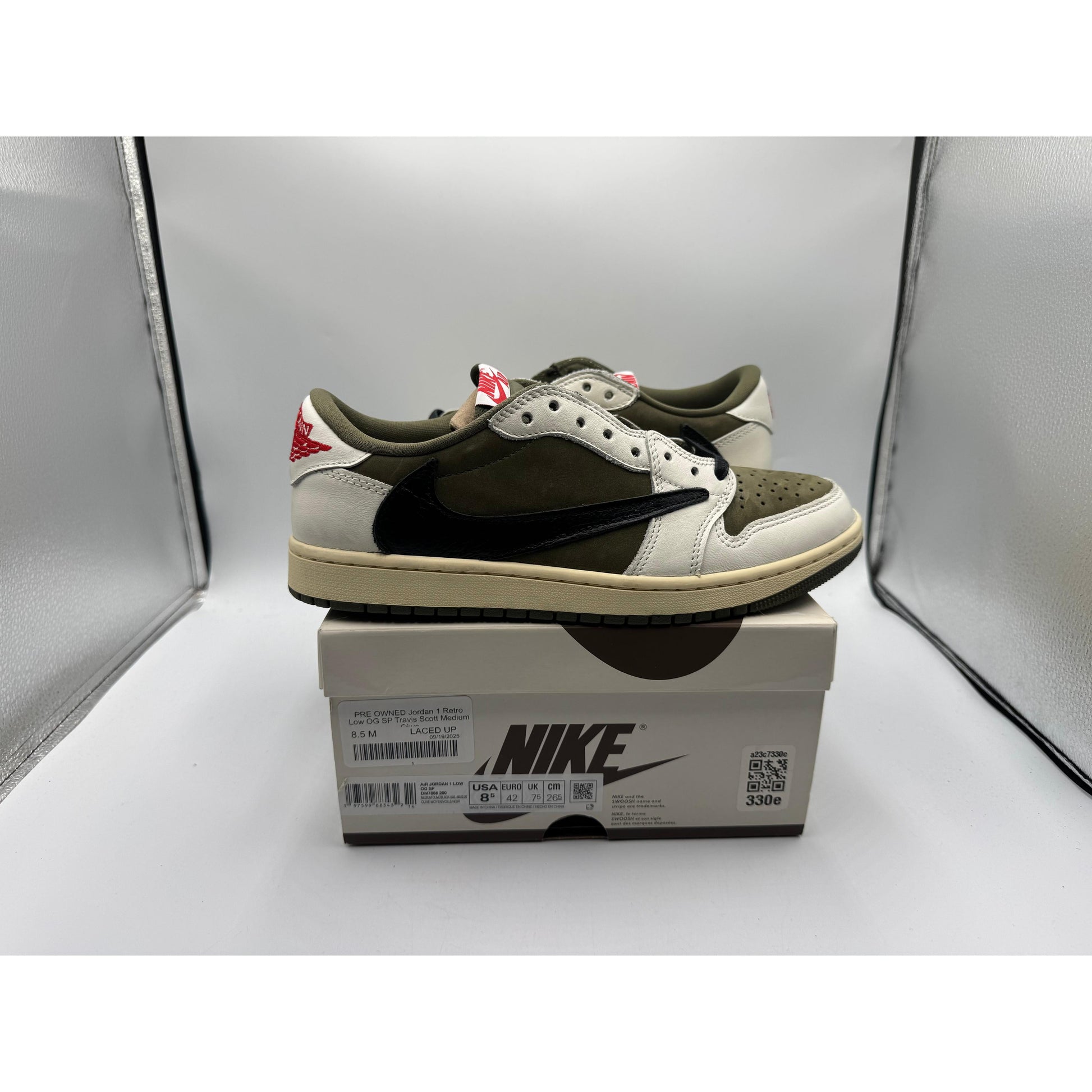 PRE OWNED Jordan 1 Retro Low OG SP Travis Scott Medium Olive