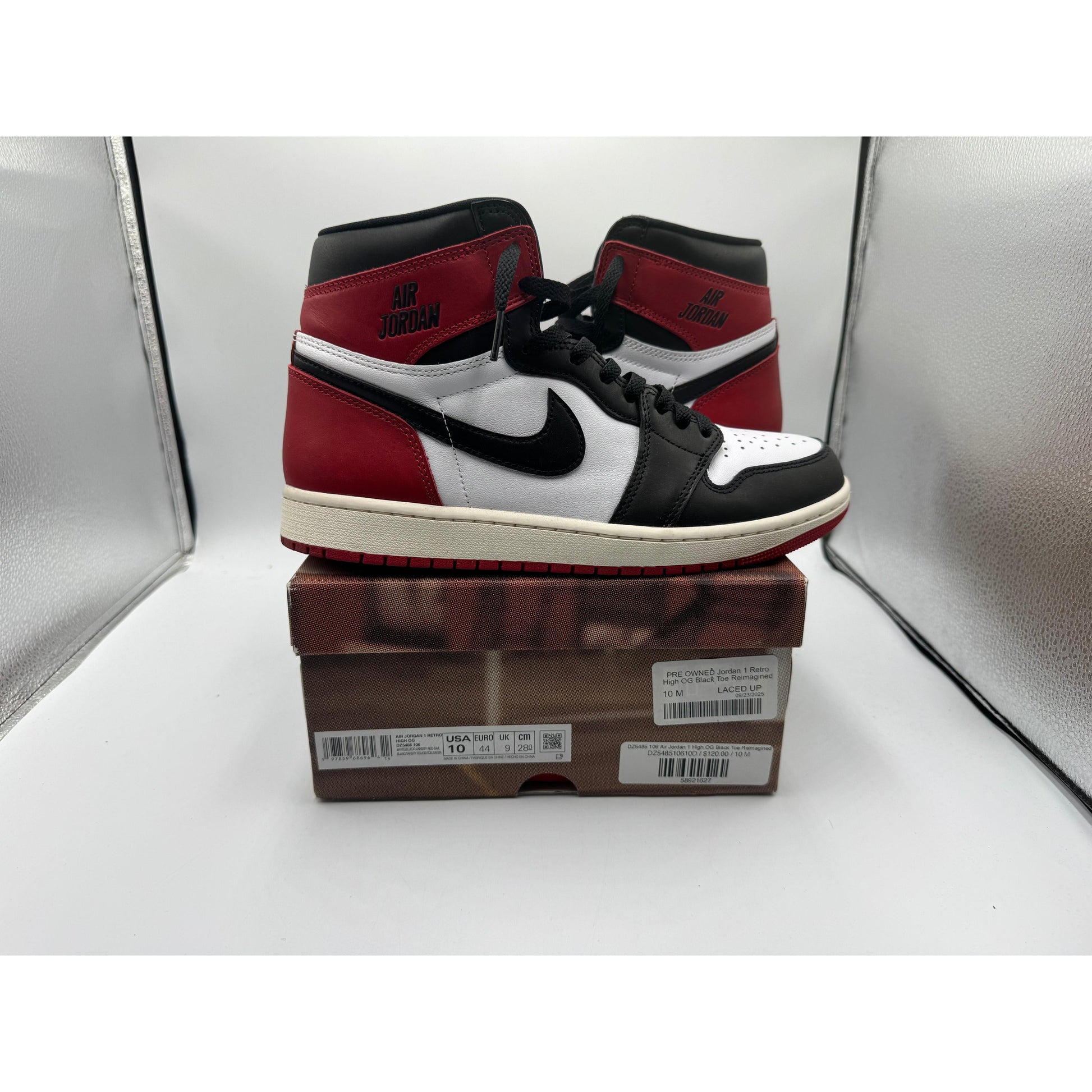 PRE OWNED Jordan 1 Retro High OG Black Toe Reimagined