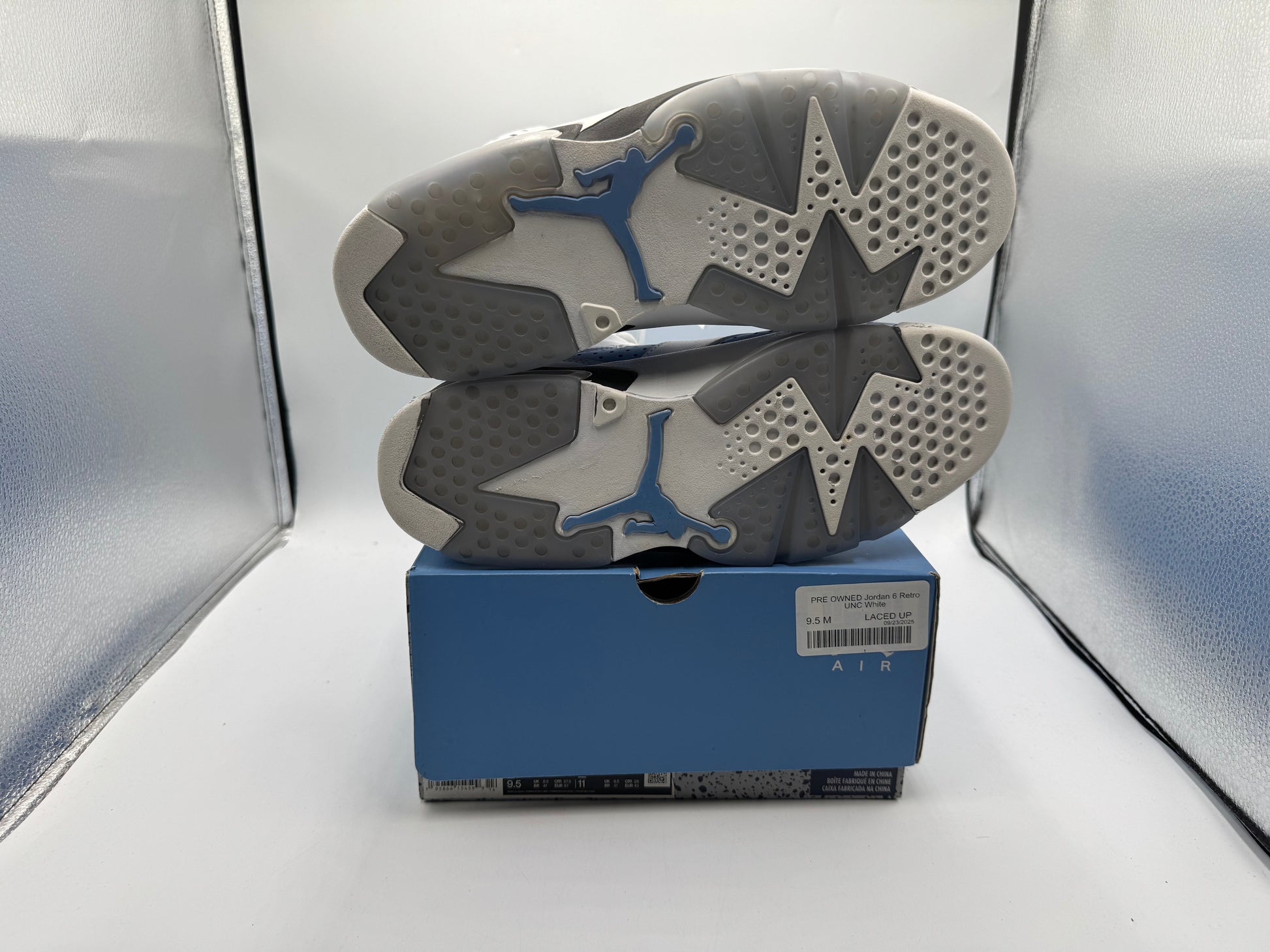 PRE OWNED Jordan 6 Retro UNC White