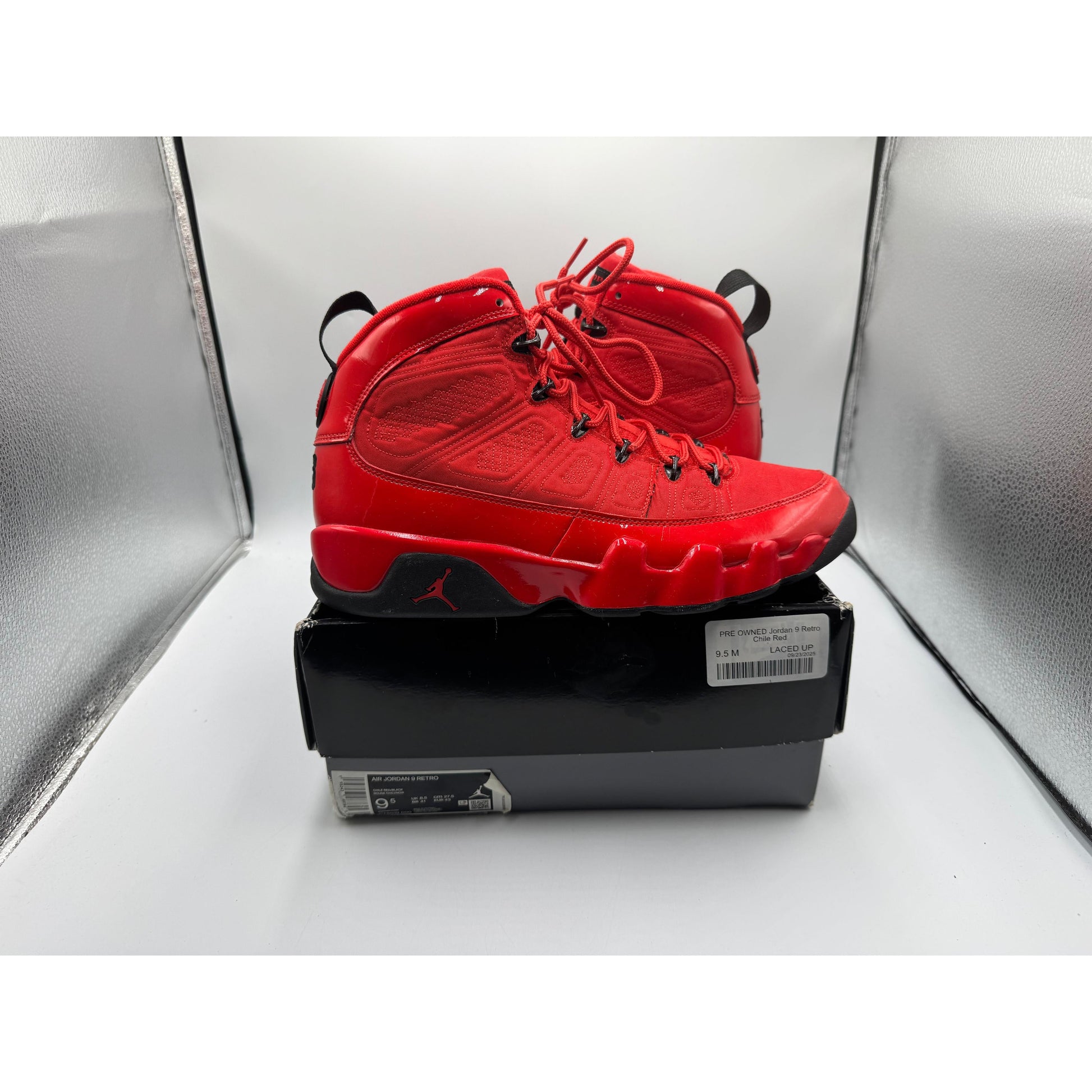 PRE OWNED Jordan 9 Retro Chile Red