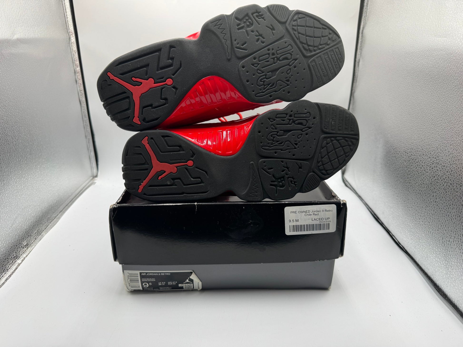 PRE OWNED Jordan 9 Retro Chile Red