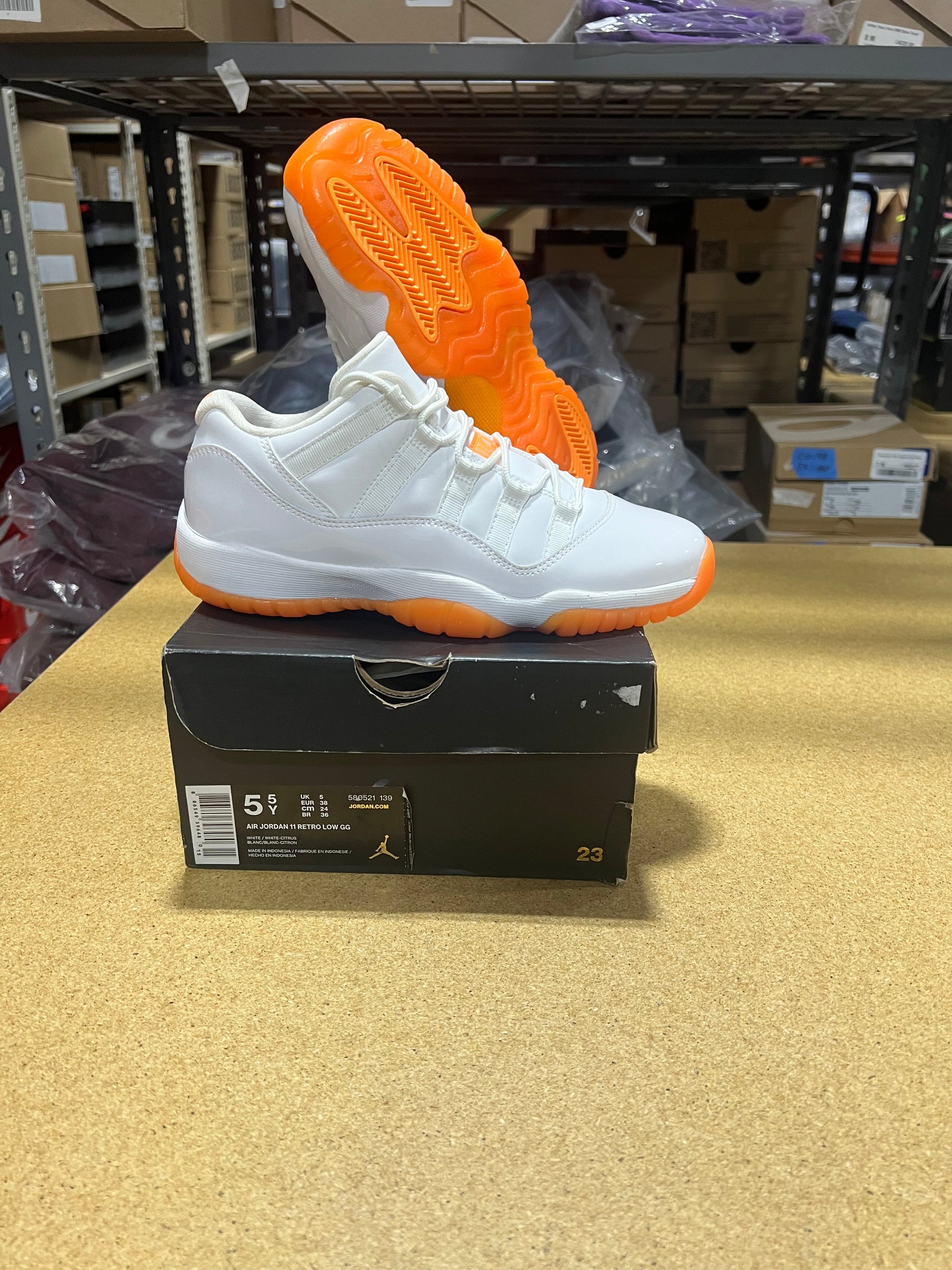 PRE OWNED Air Jordan 11 Retro Low "Citrus" (GS)