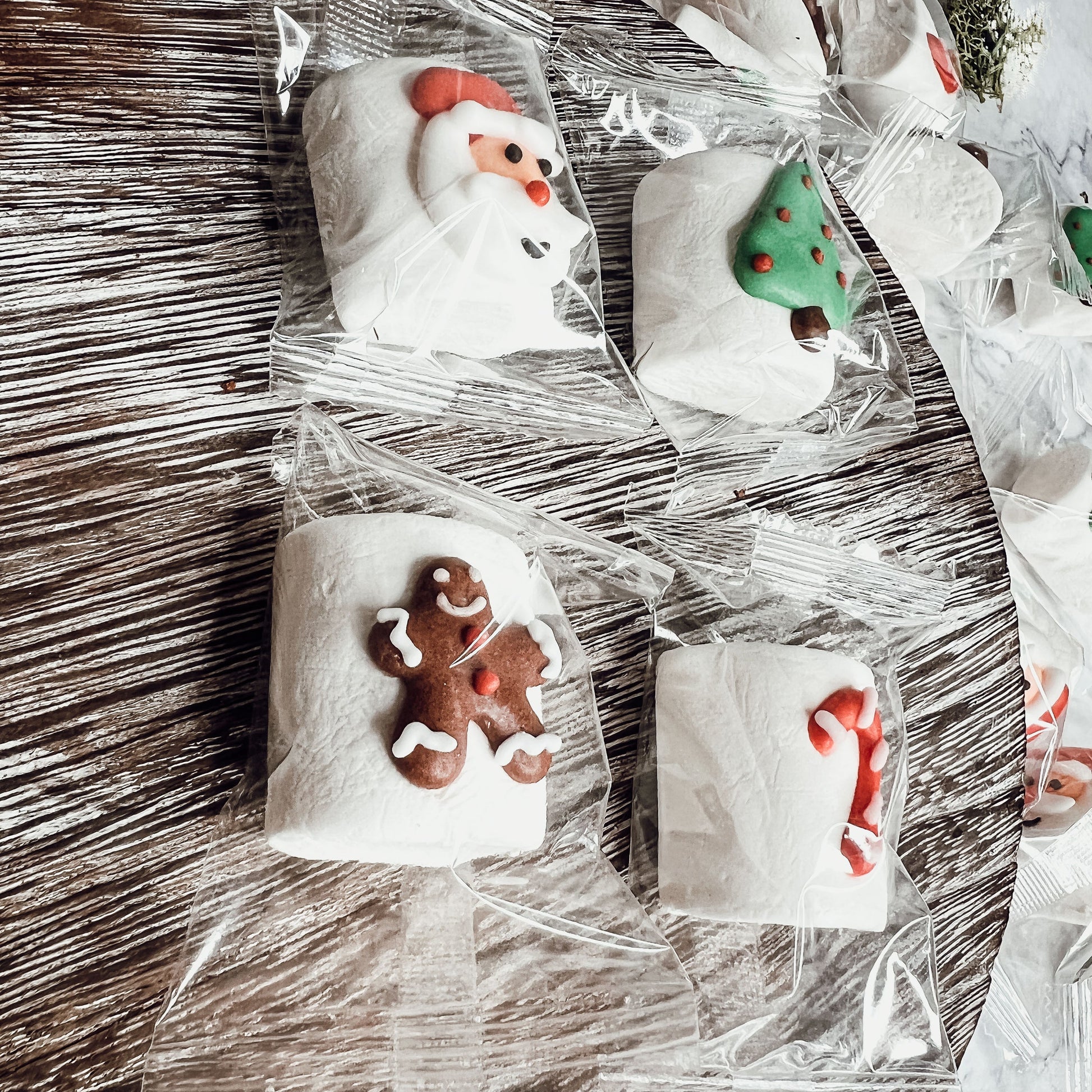 Gourmet Vanilla Marshmallows 24 Pack Individually Wrapped Soft Fluffy Hot Chocolate Toppers Gift
