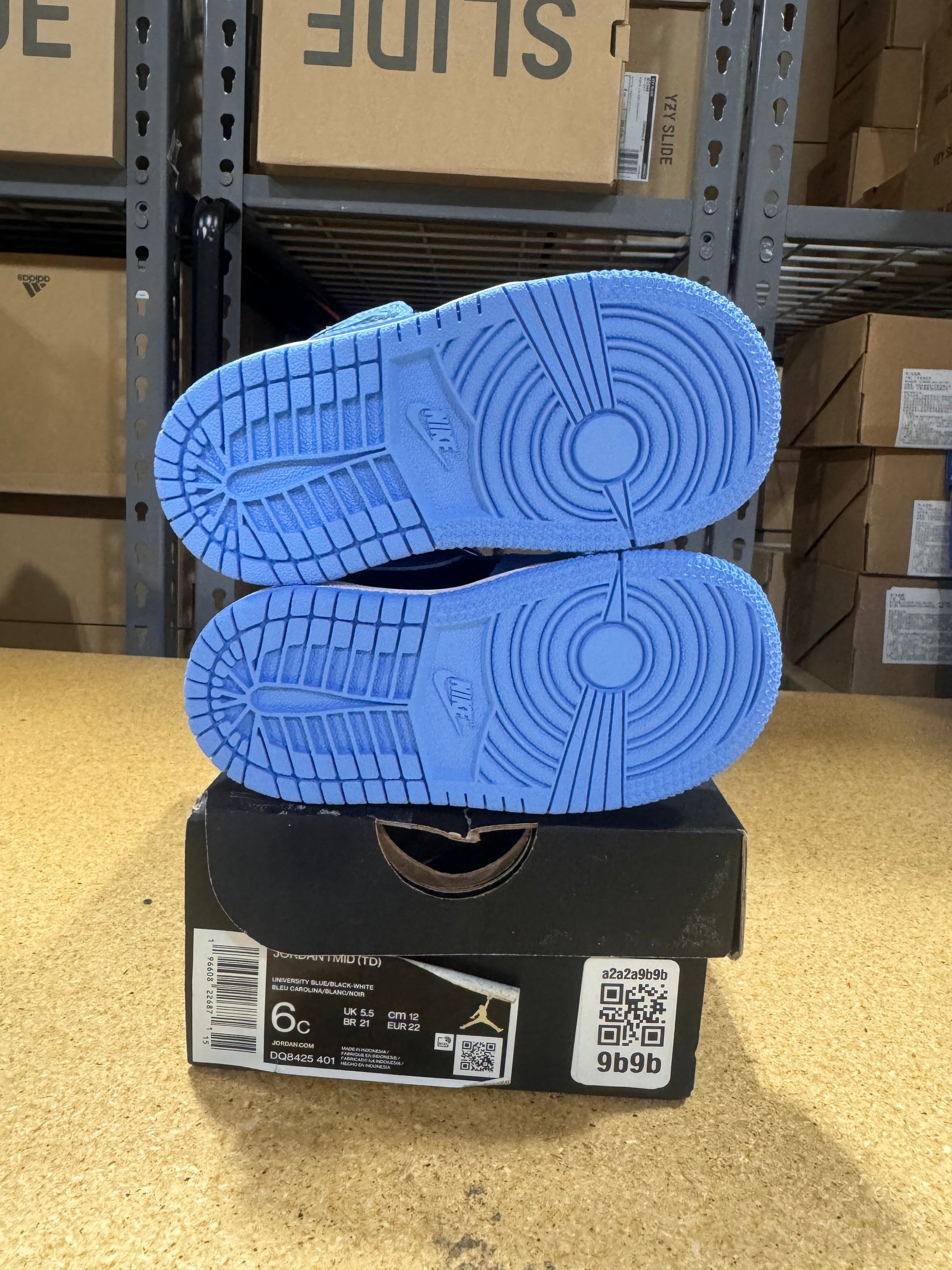 PRE OWNED Jordan 1 Mid University Blue Black (TD) *Conditional*