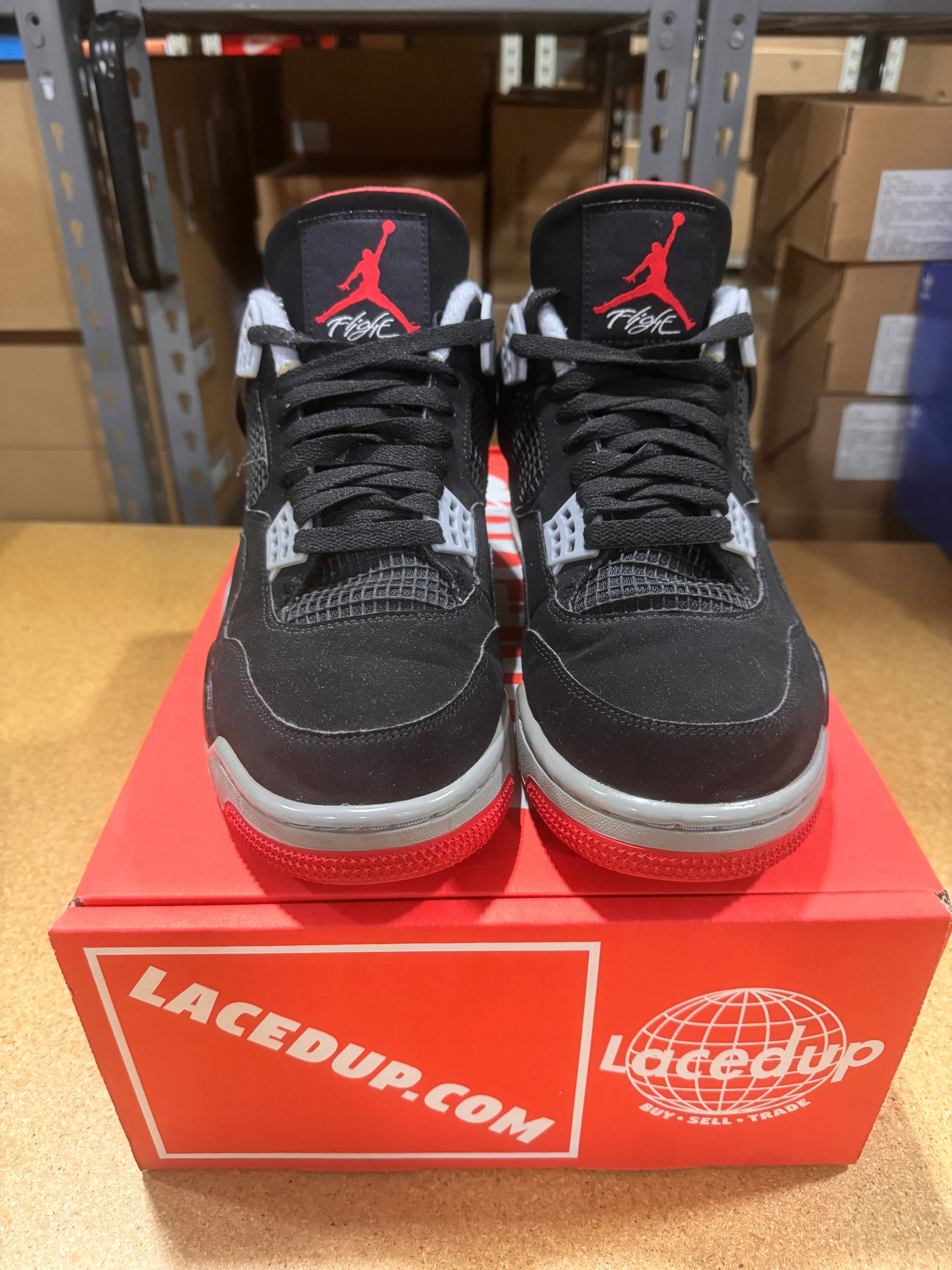 PRE OWNED Jordan 4 Retro Bred (2019)